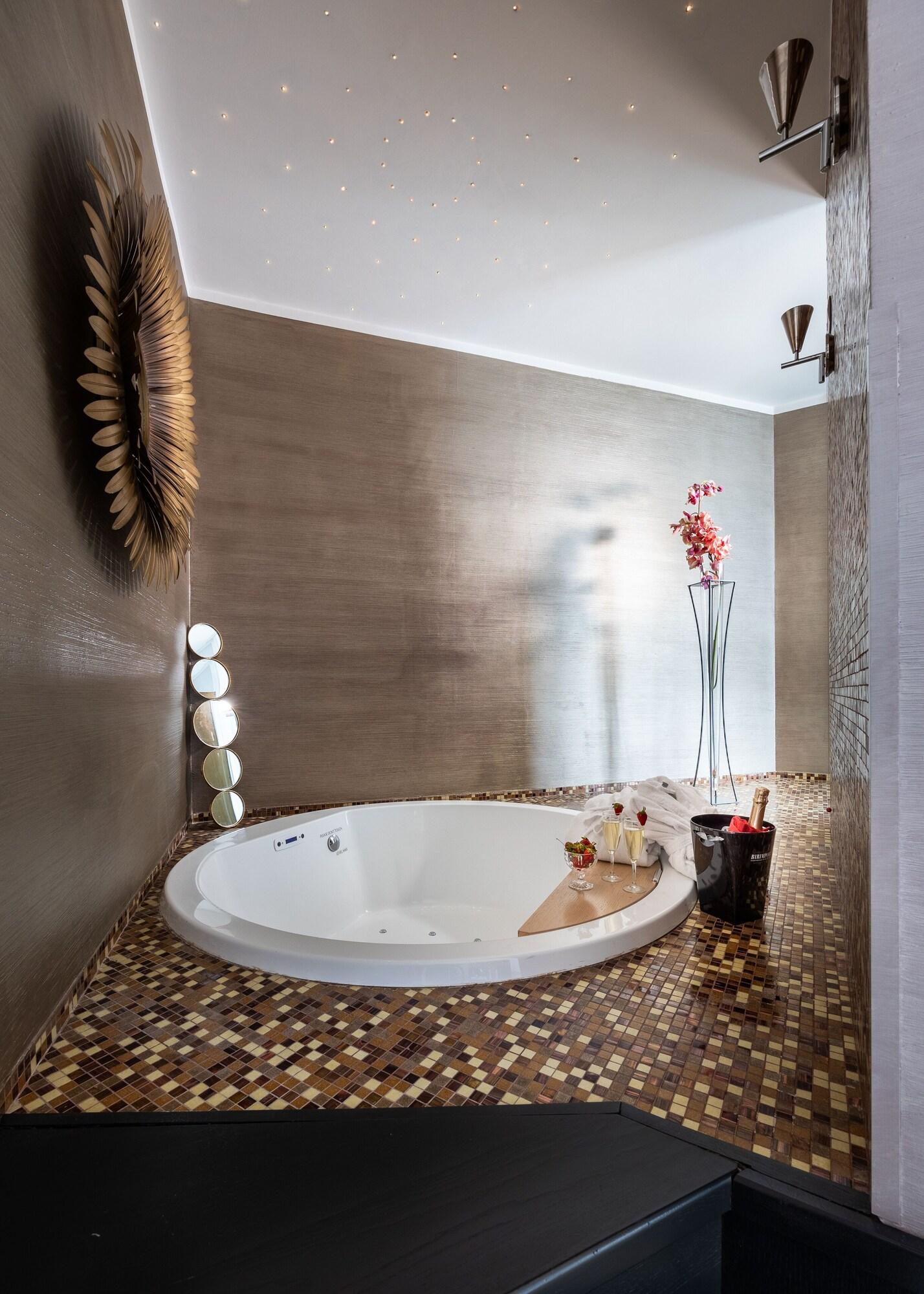 Suite with Double Bed