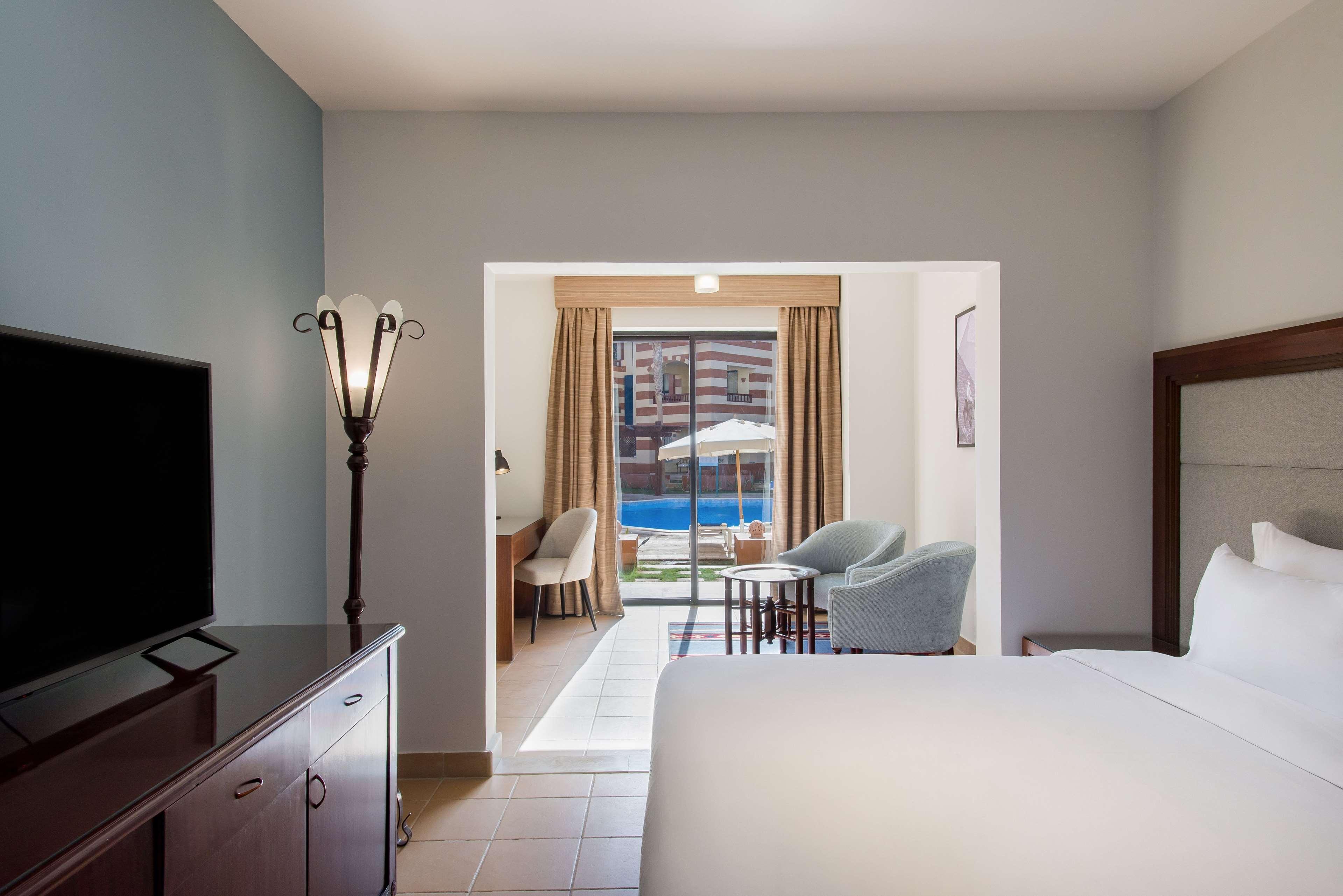 Room Superior Pool View