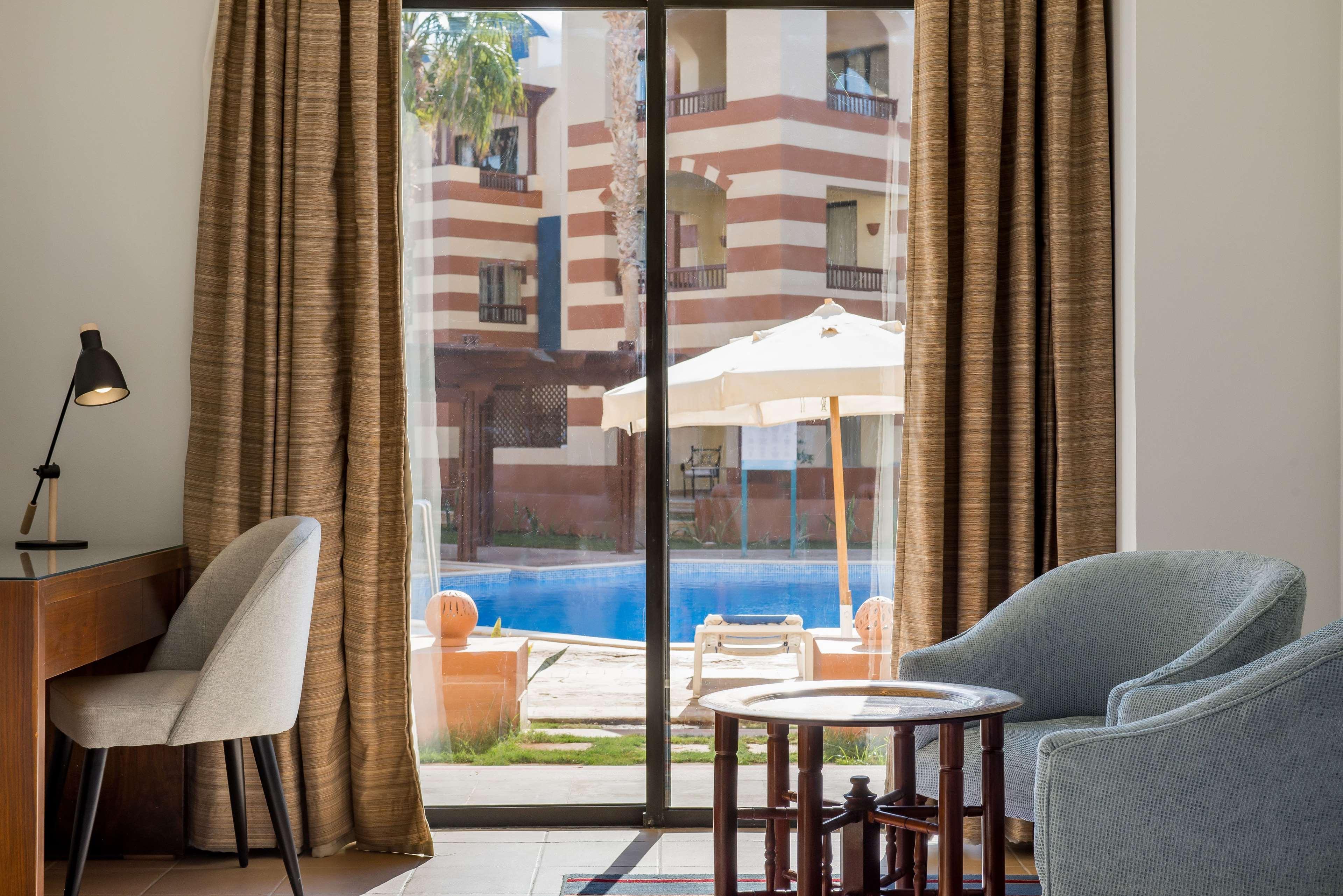 Room Superior Pool View