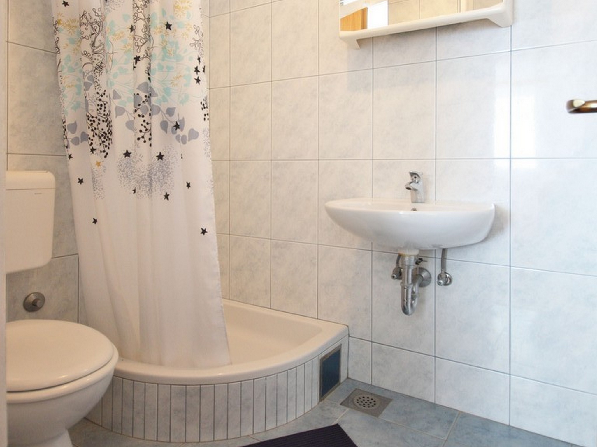 Apartment Capacity 2