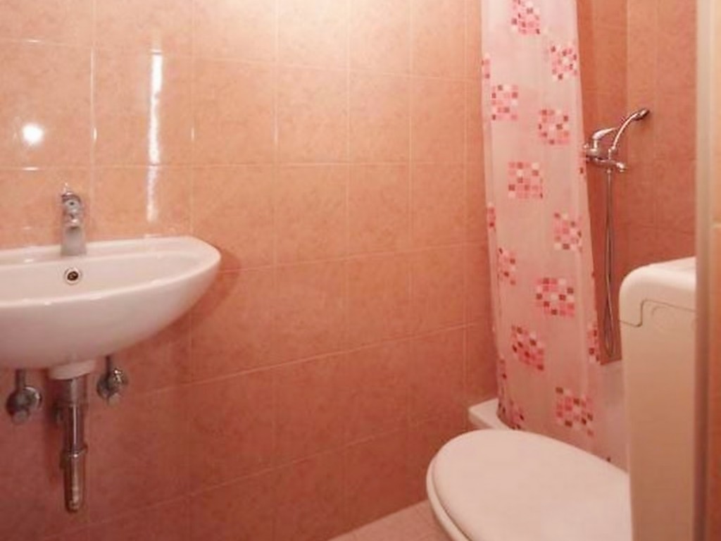 Apartment Capacity 3