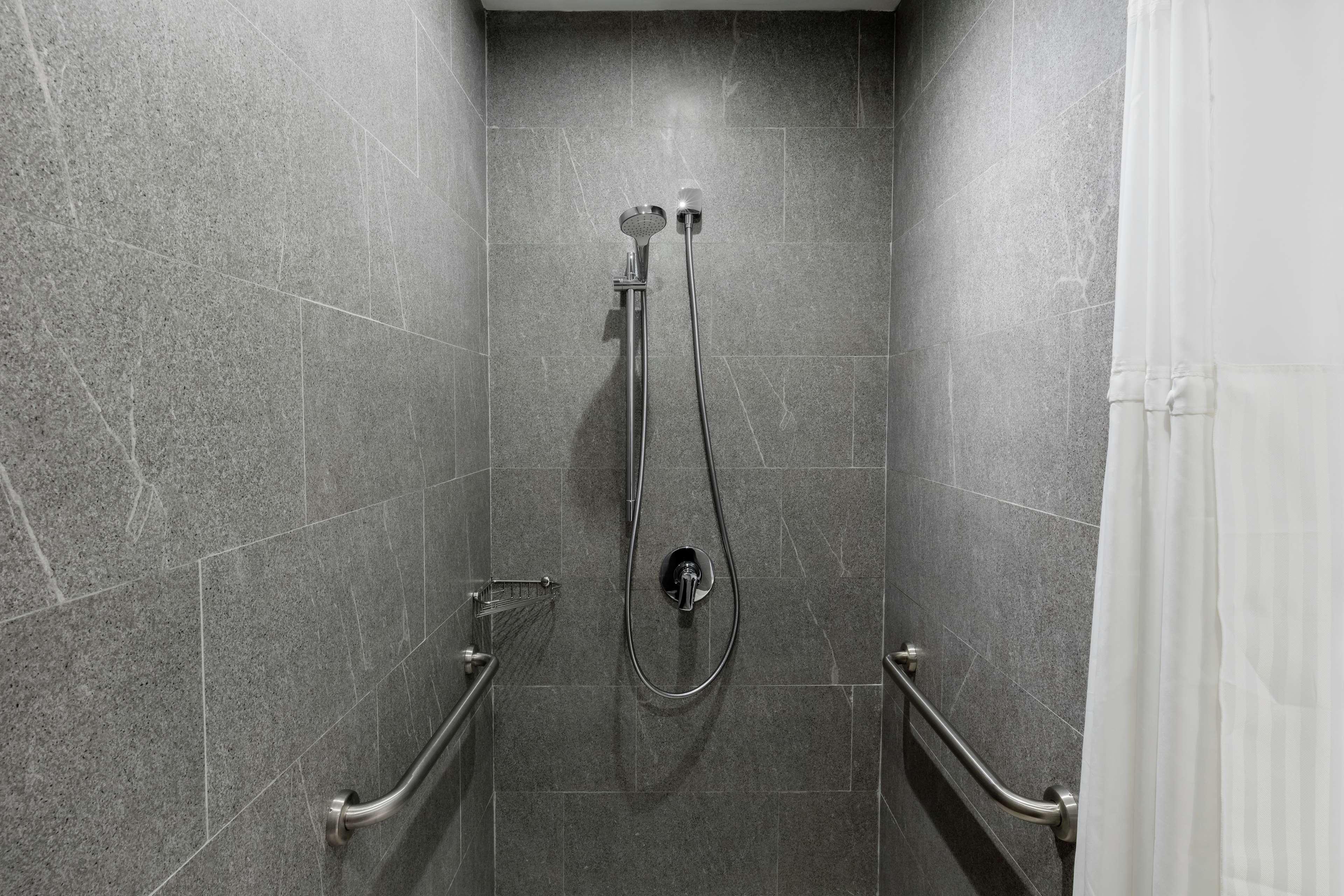 Double Queen Size Bed