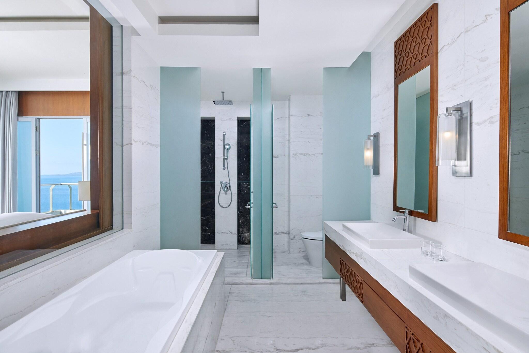 Suite Presidential with Views