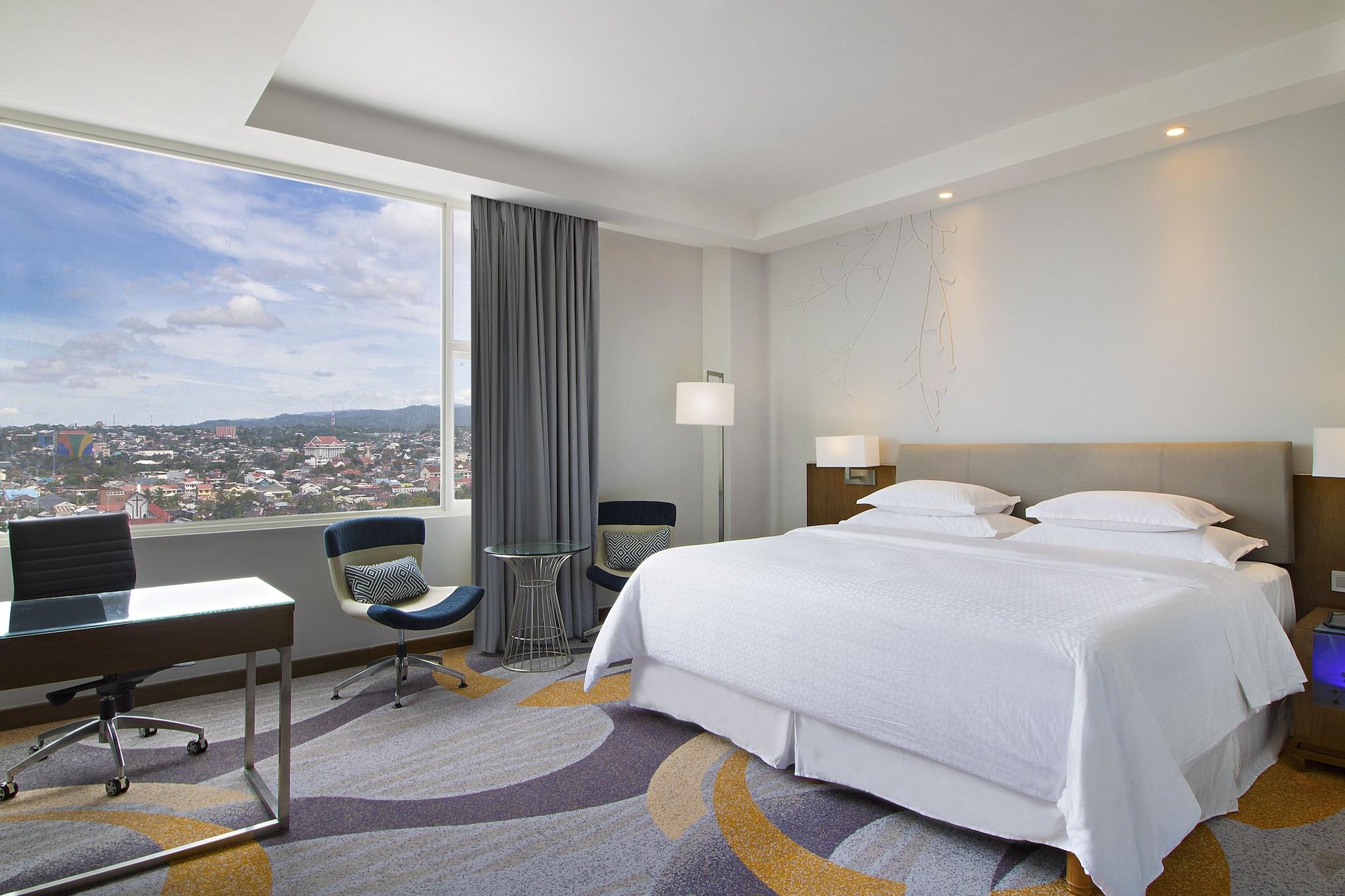 Suite City View King Bed