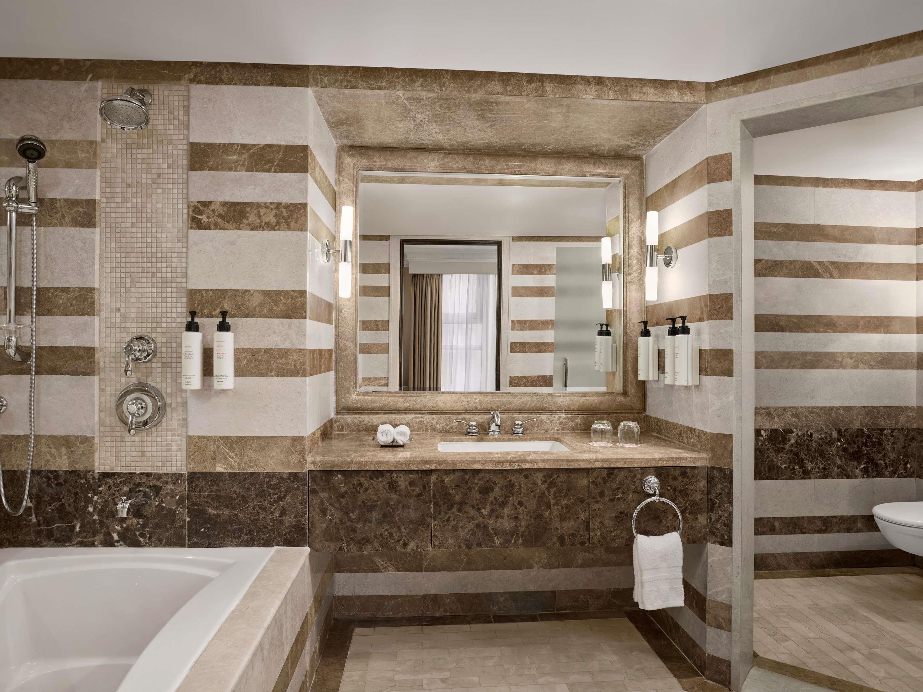 Suite Executive City View