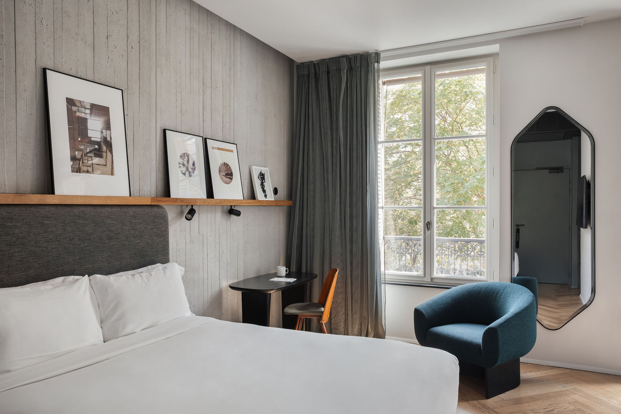 Double Connecting Room