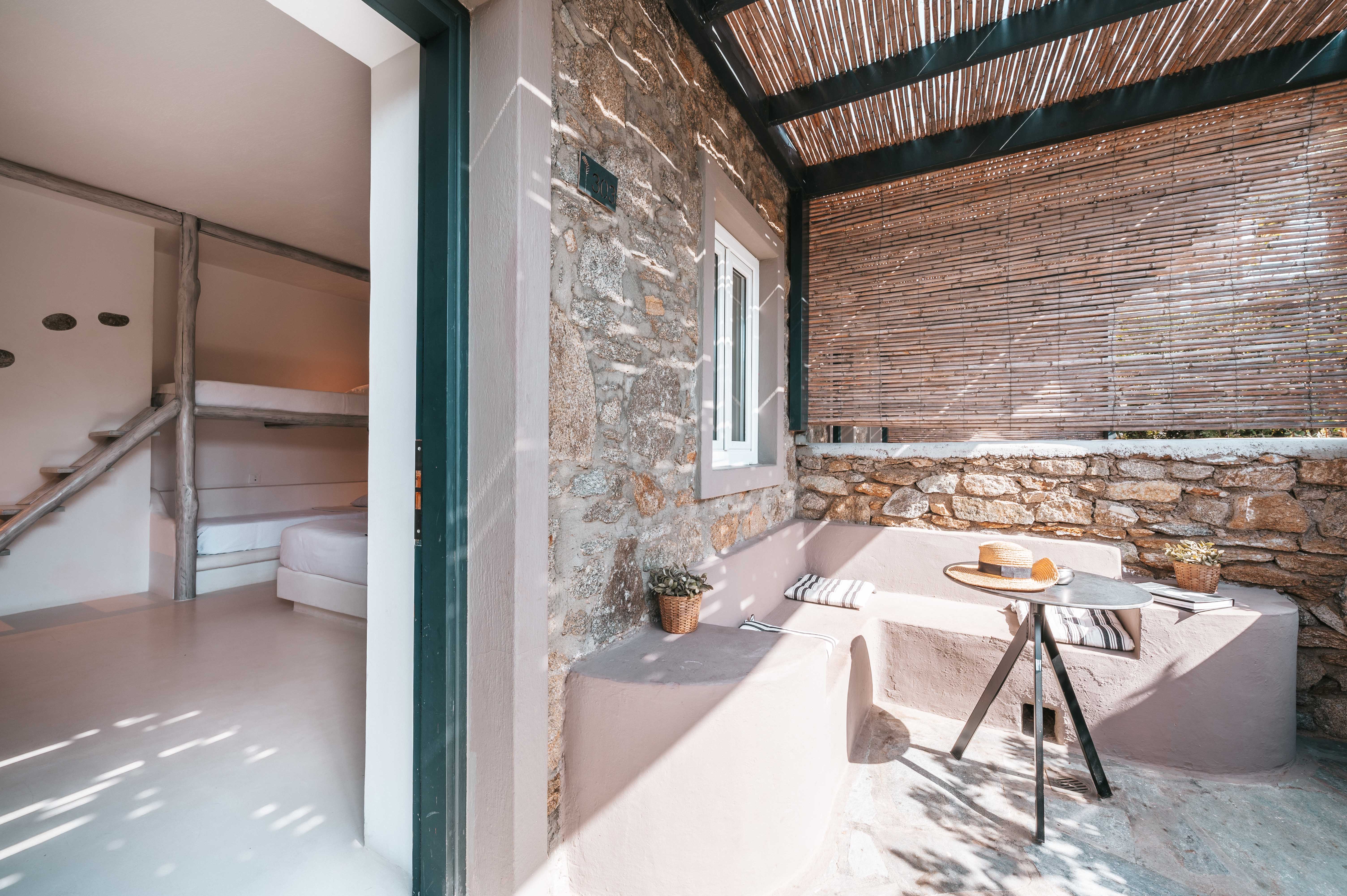 Family Room Capacity 4