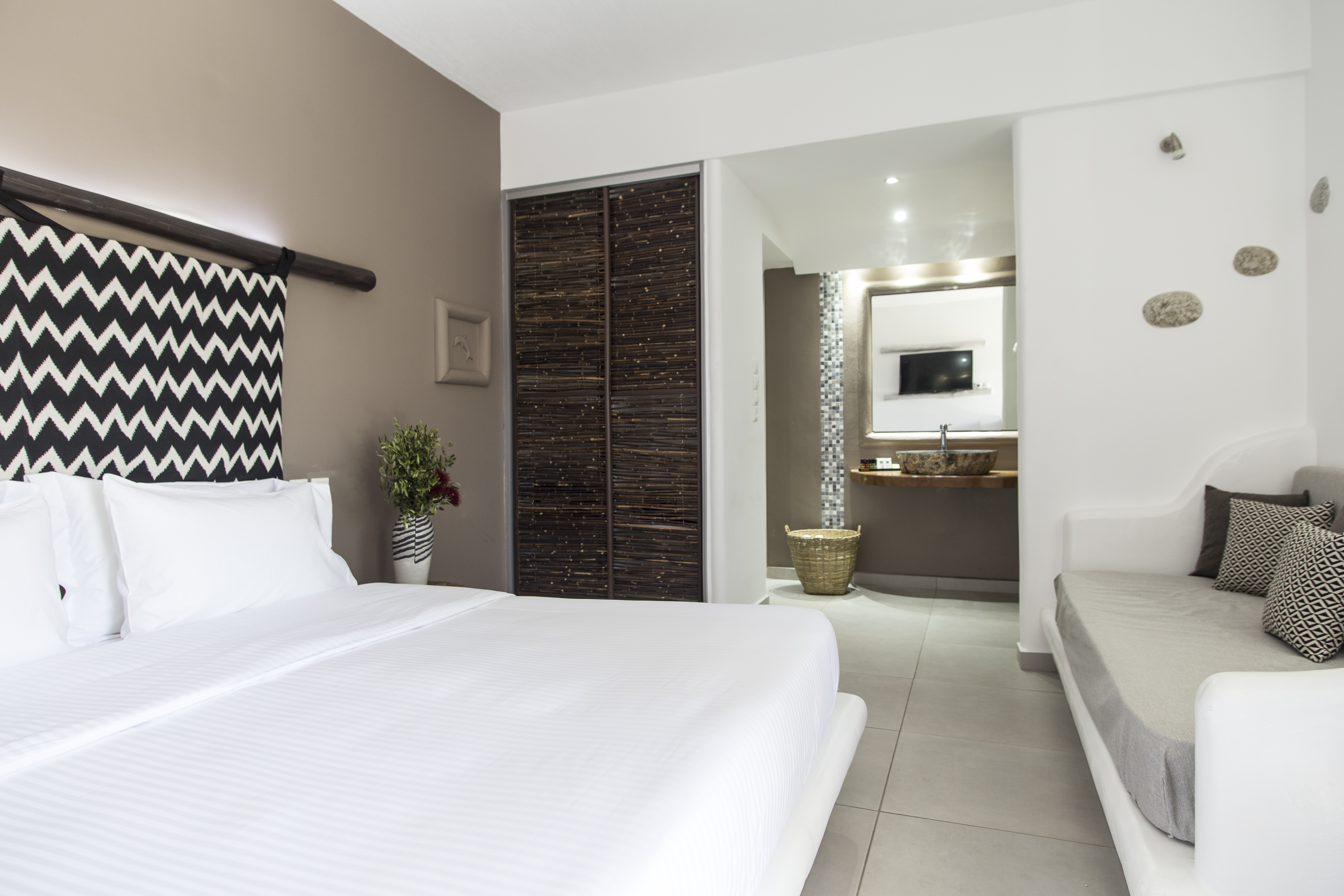 Family Room Capacity 3