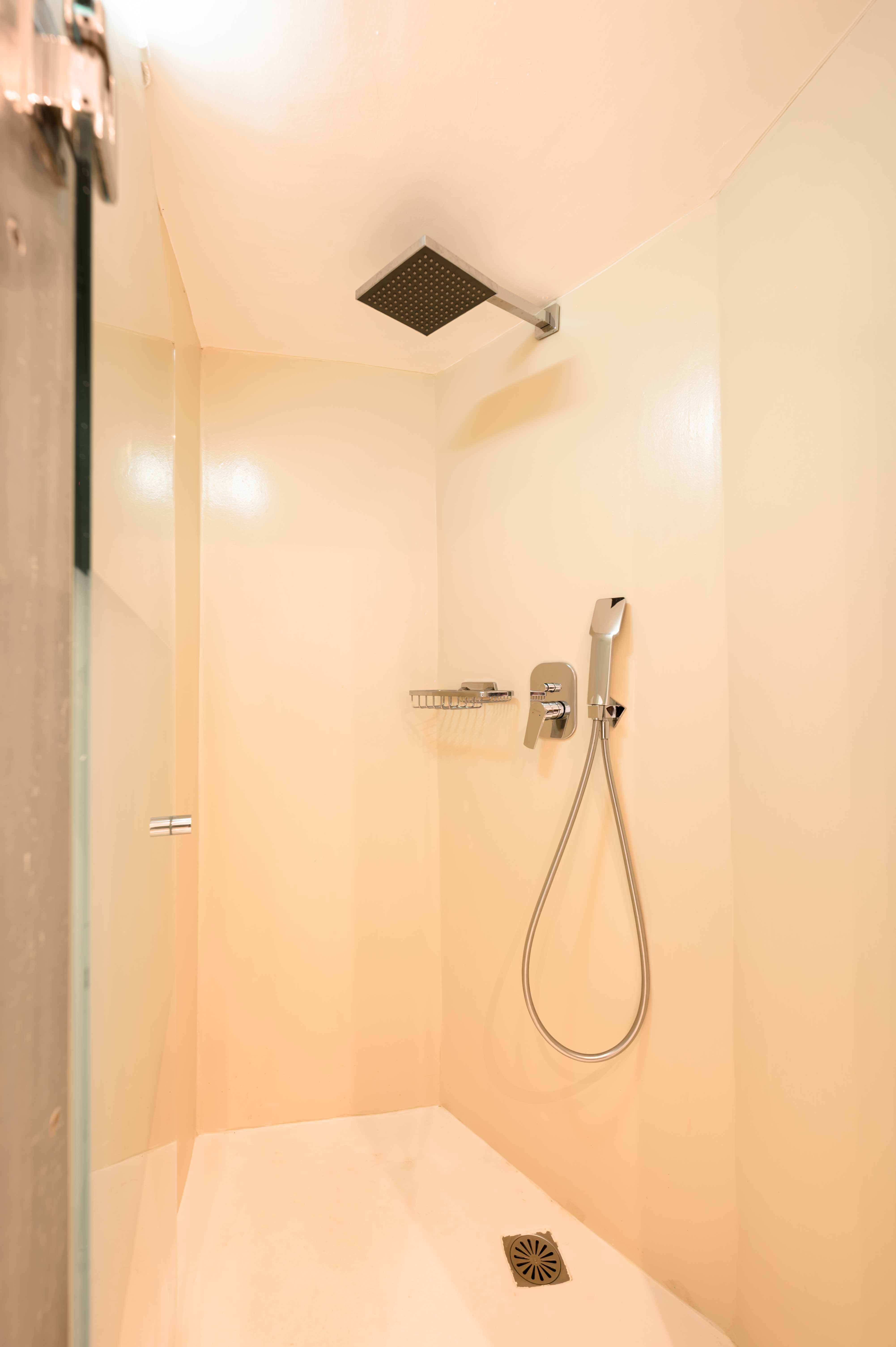 Family Room Capacity 4