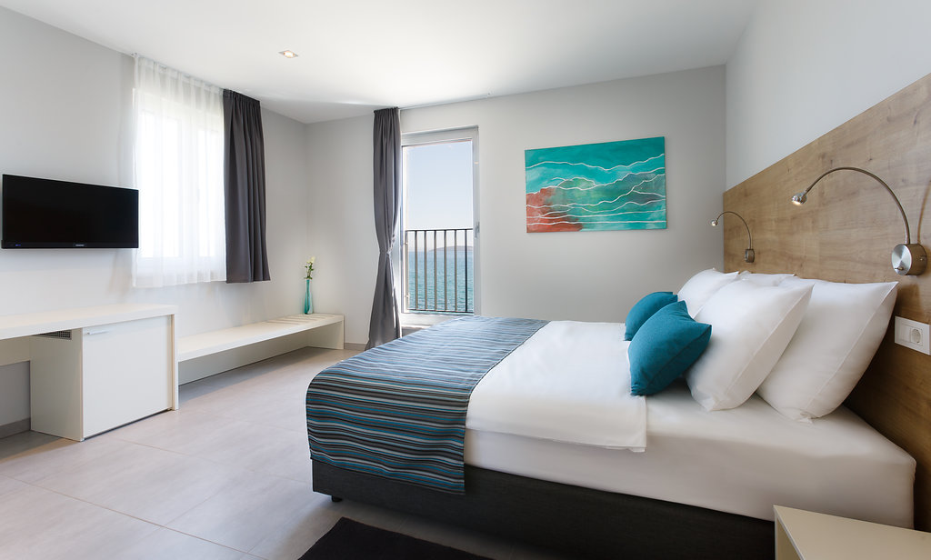 Double Superior Sea View