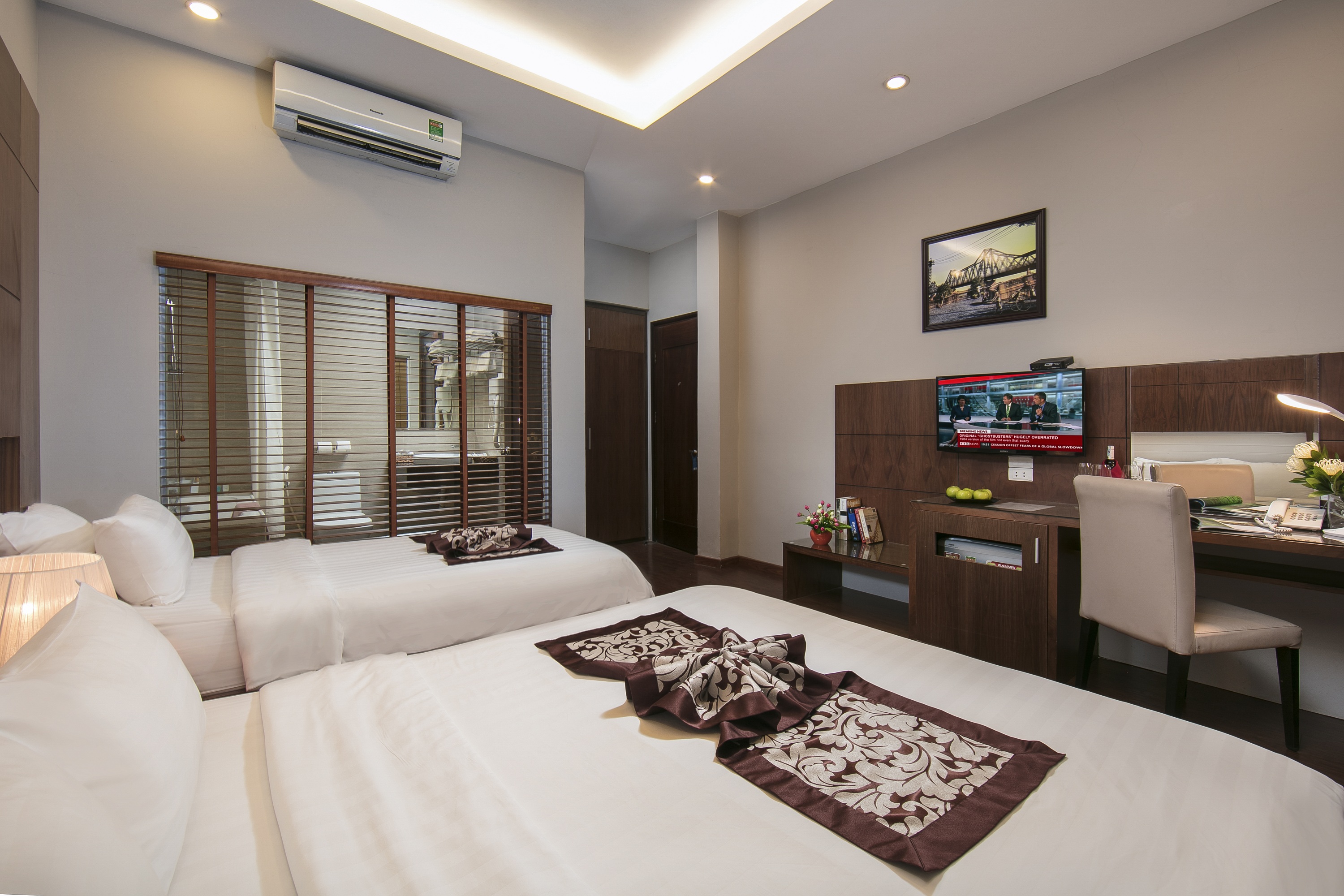 Family Room City View