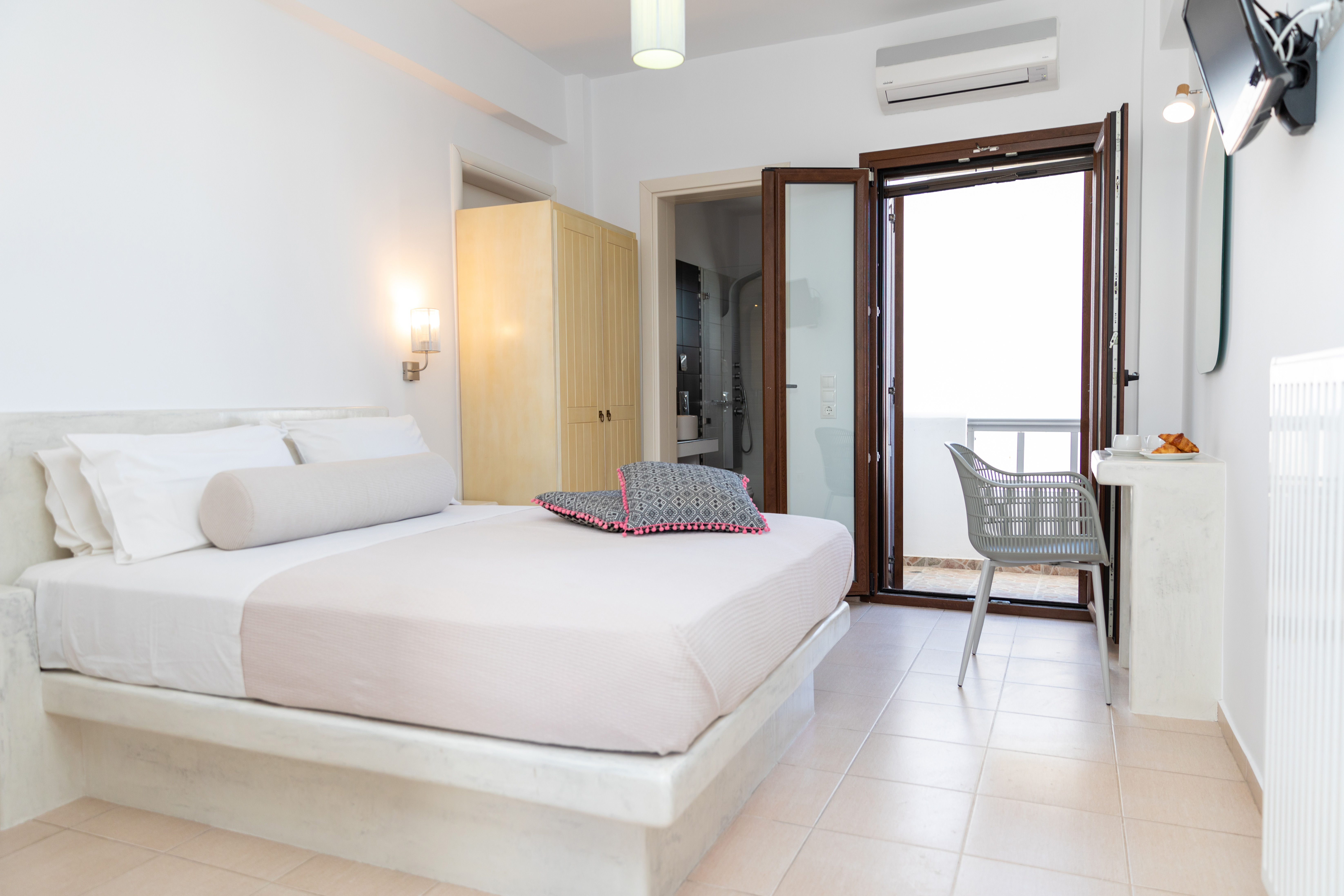 Double or Twin Superior