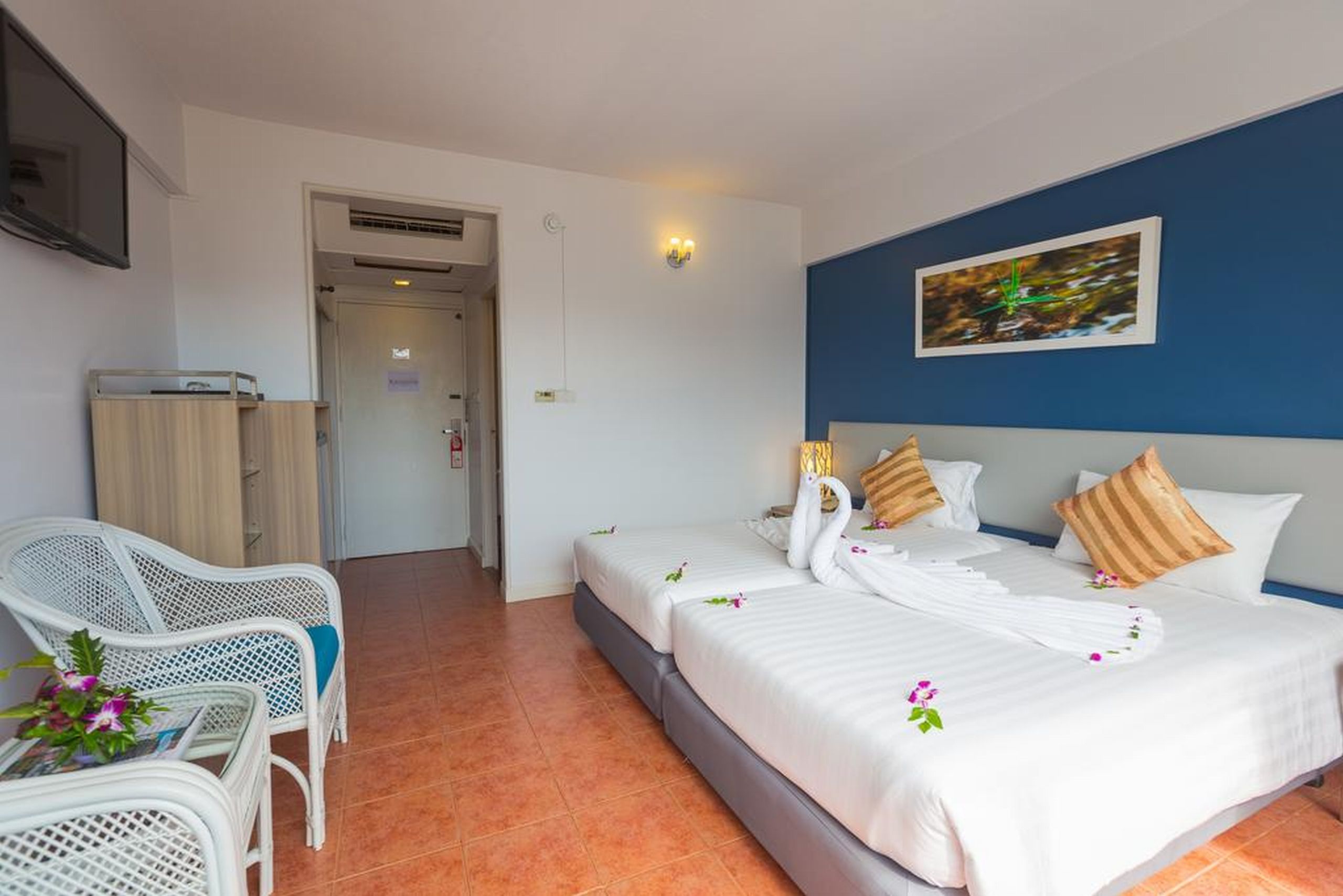 Double or Twin Standard