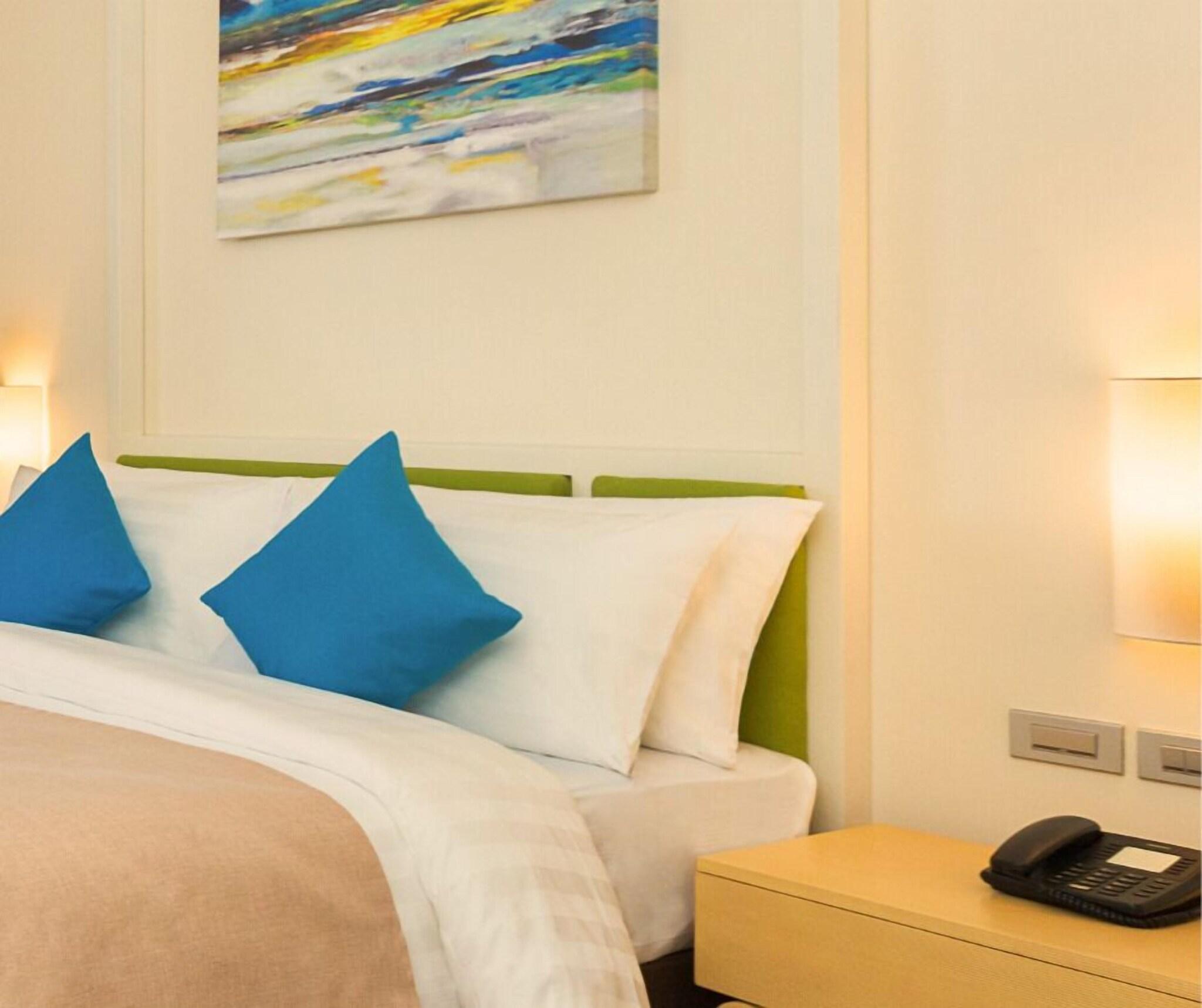 Double Premier Queen Bed