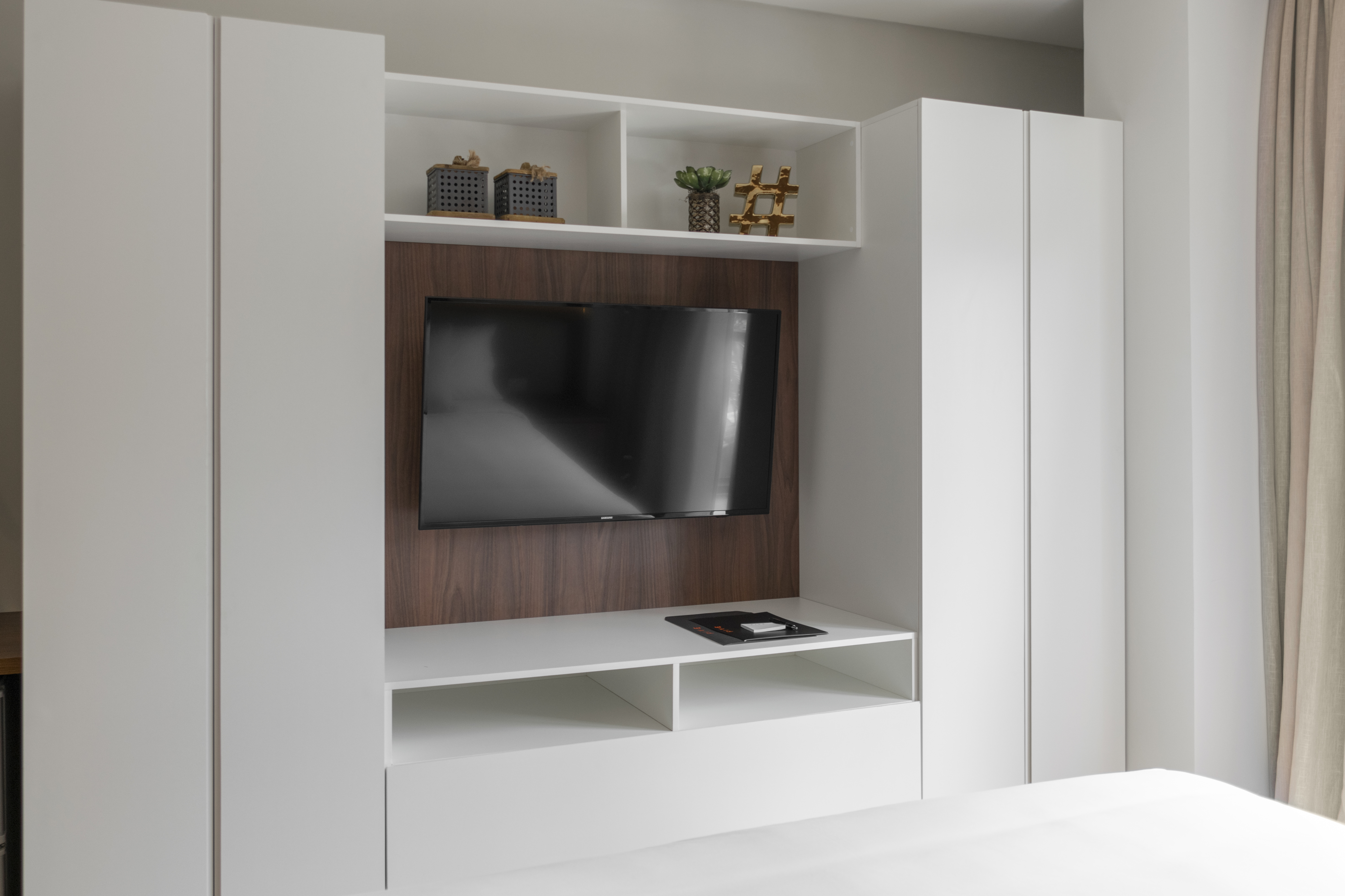 Twin with Kitchenette