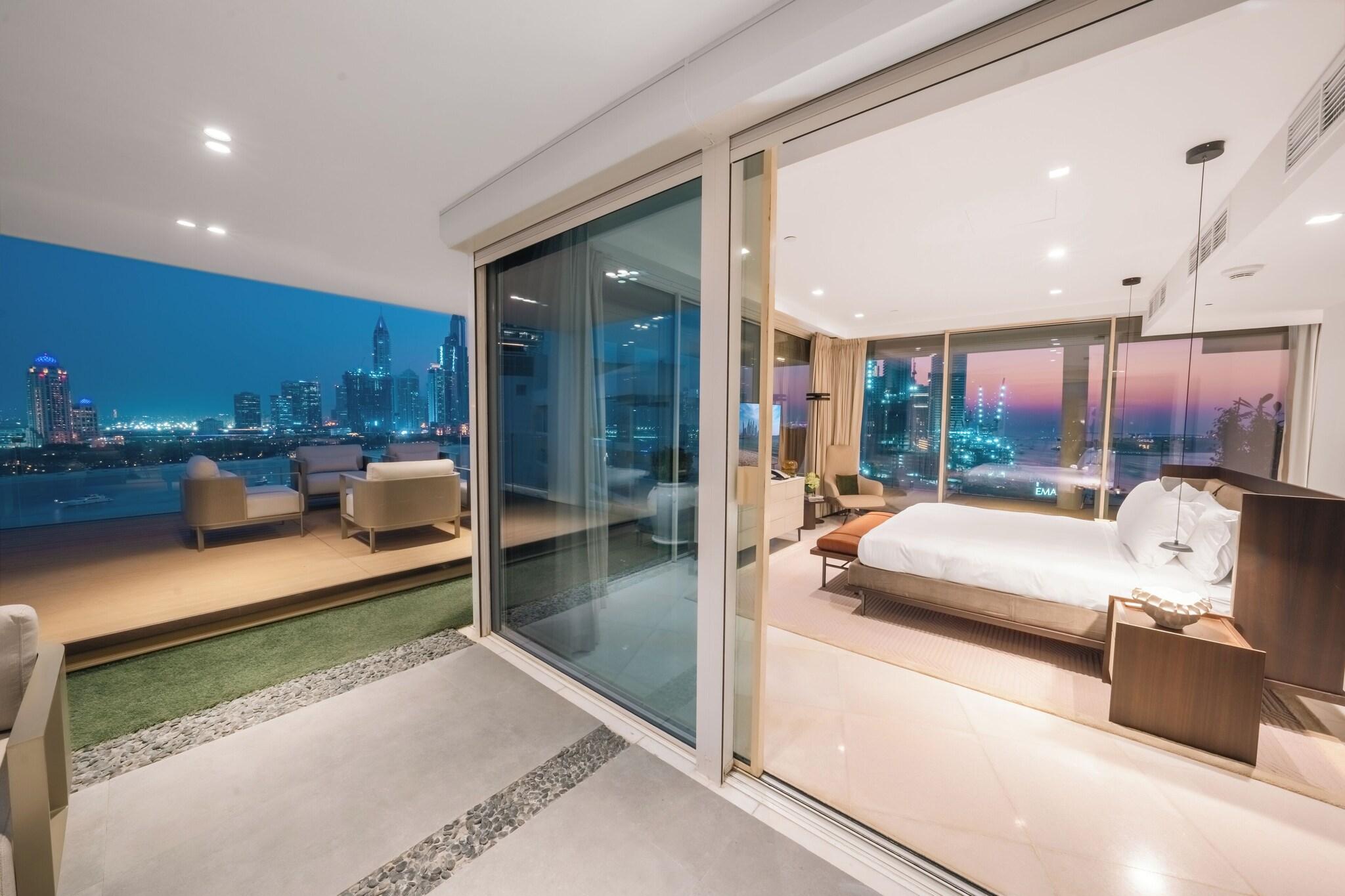 Room Penthouse