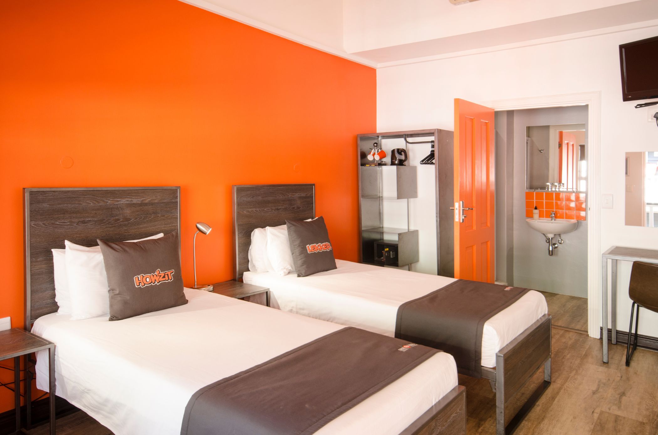 Double or Twin One Bedroom One Bathroom