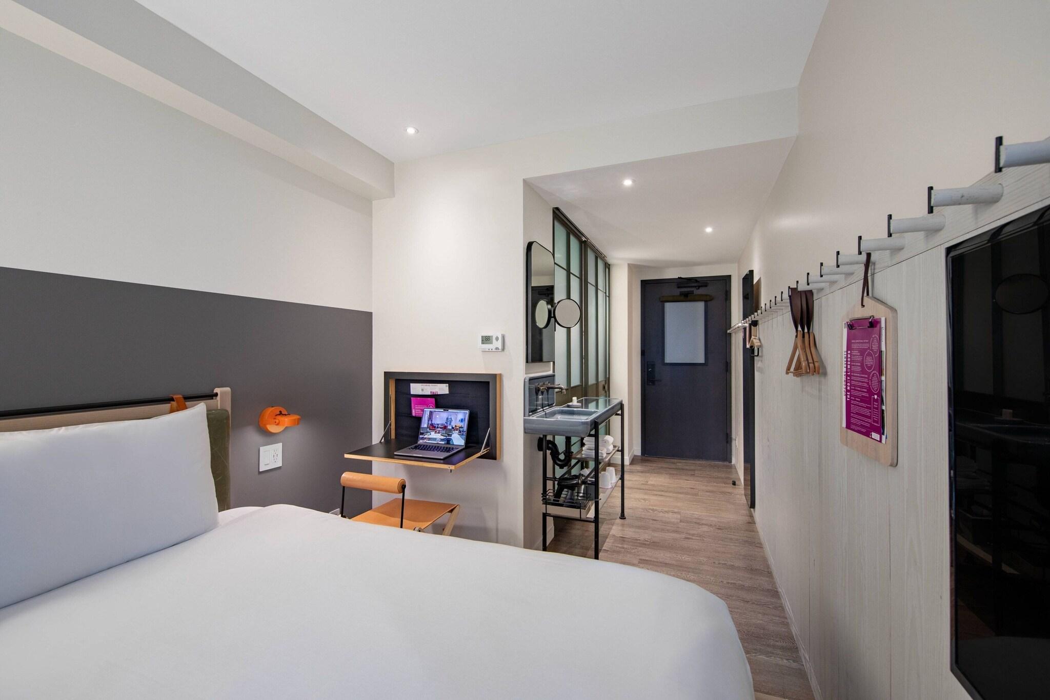 Double King Size Bed