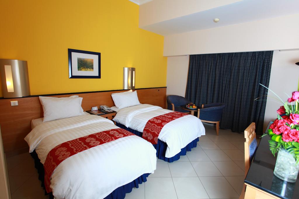 Double or Twin Standard