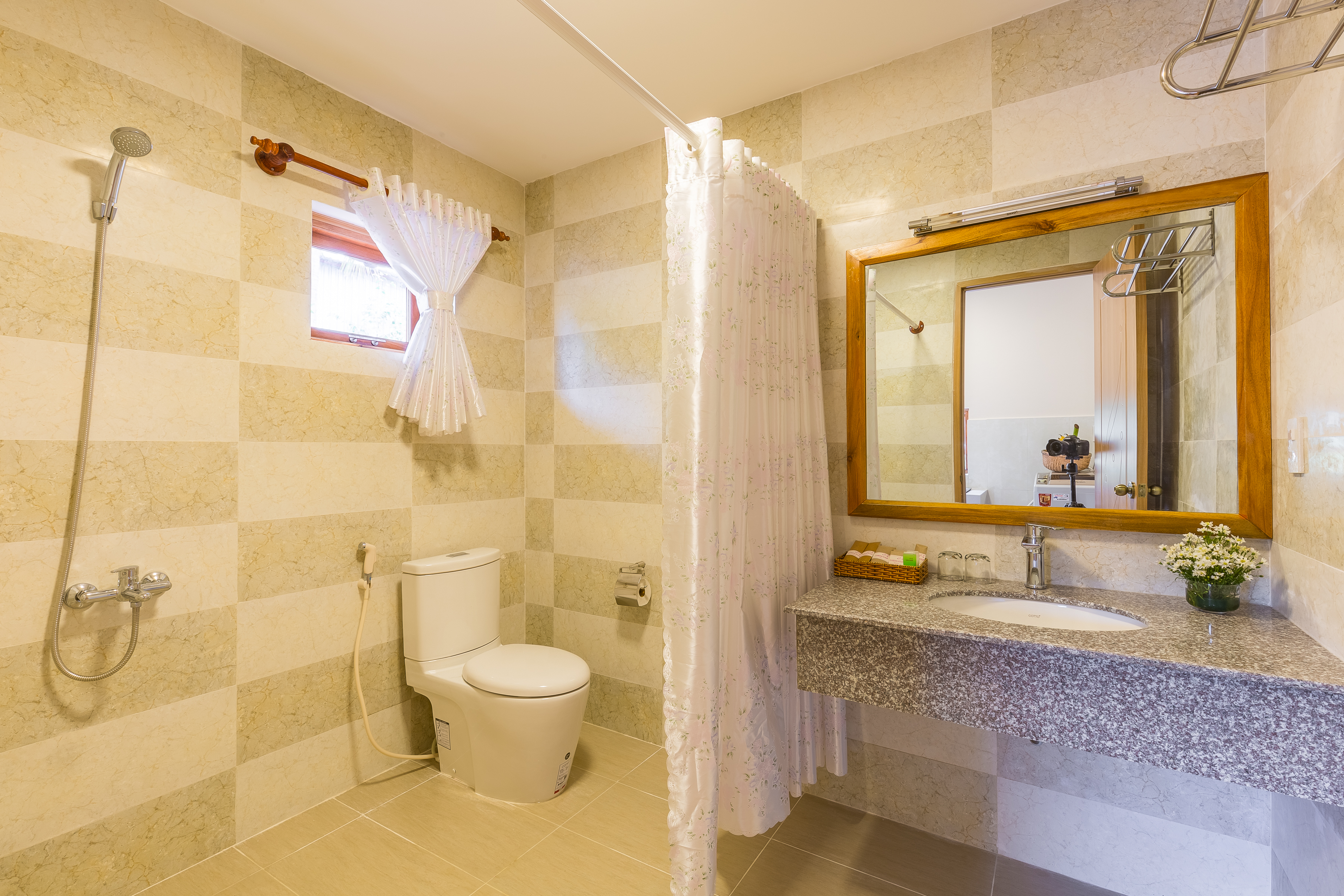 Family Room Superior Garden View