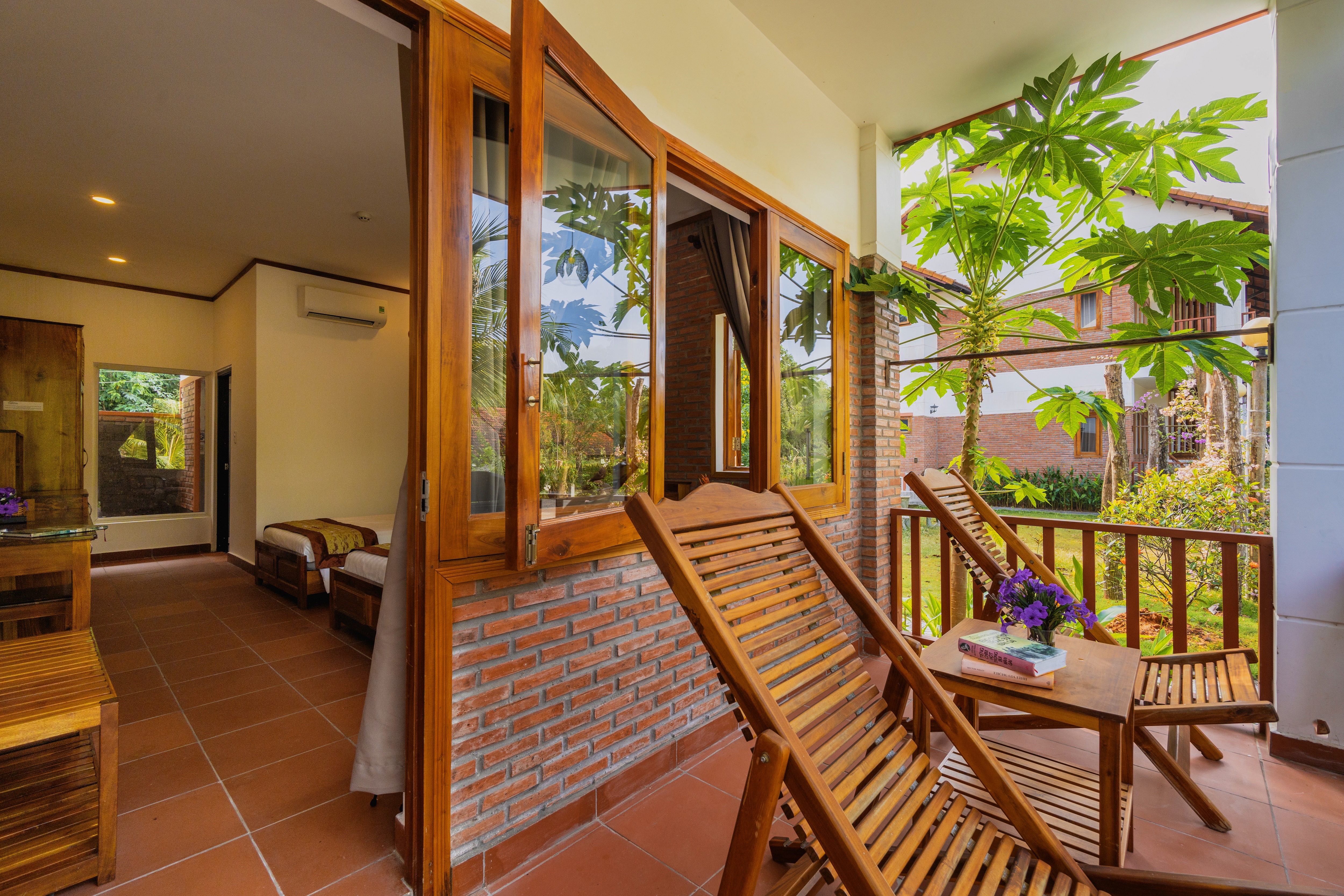 Twin Deluxe Garden View