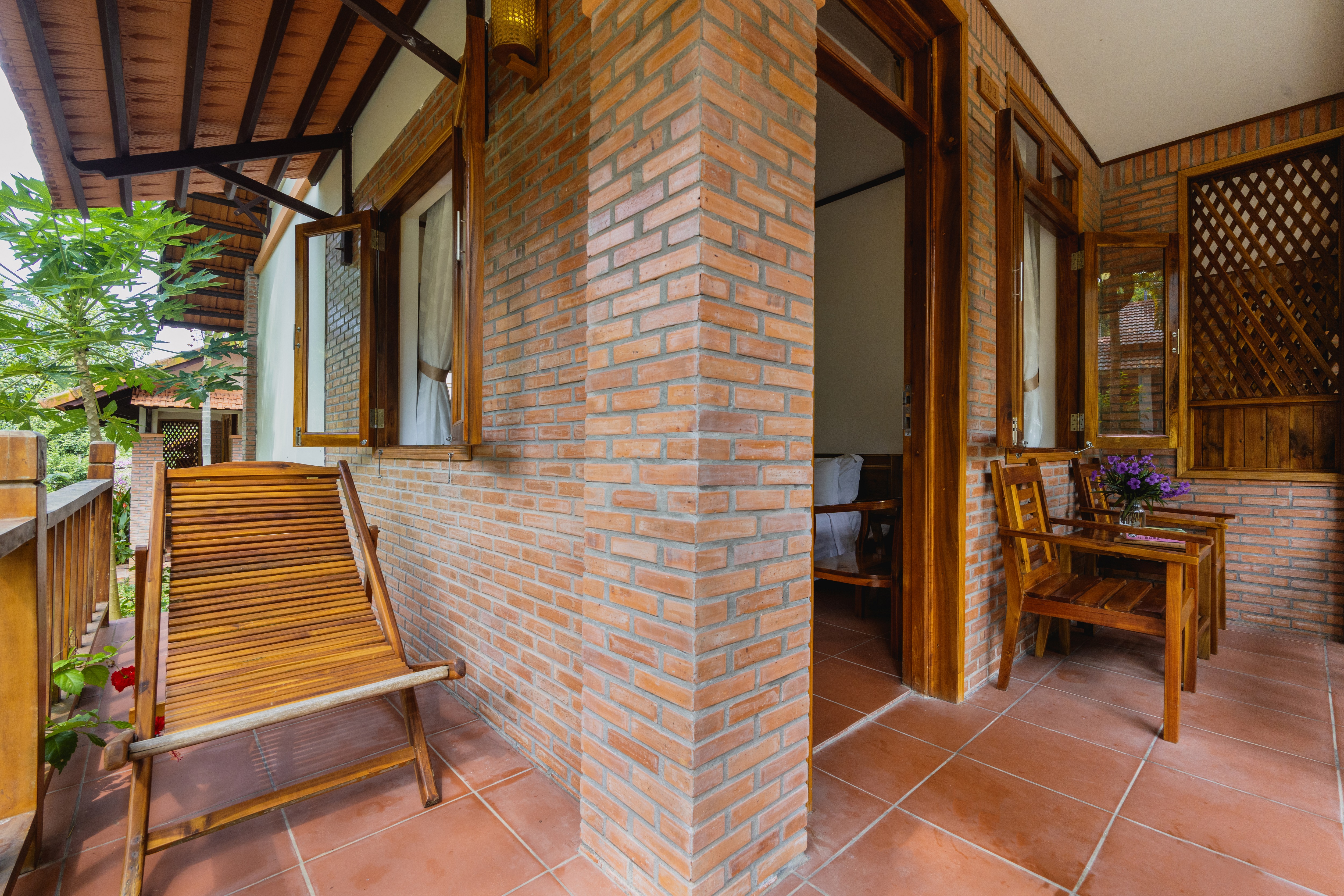 Twin Classic Garden View