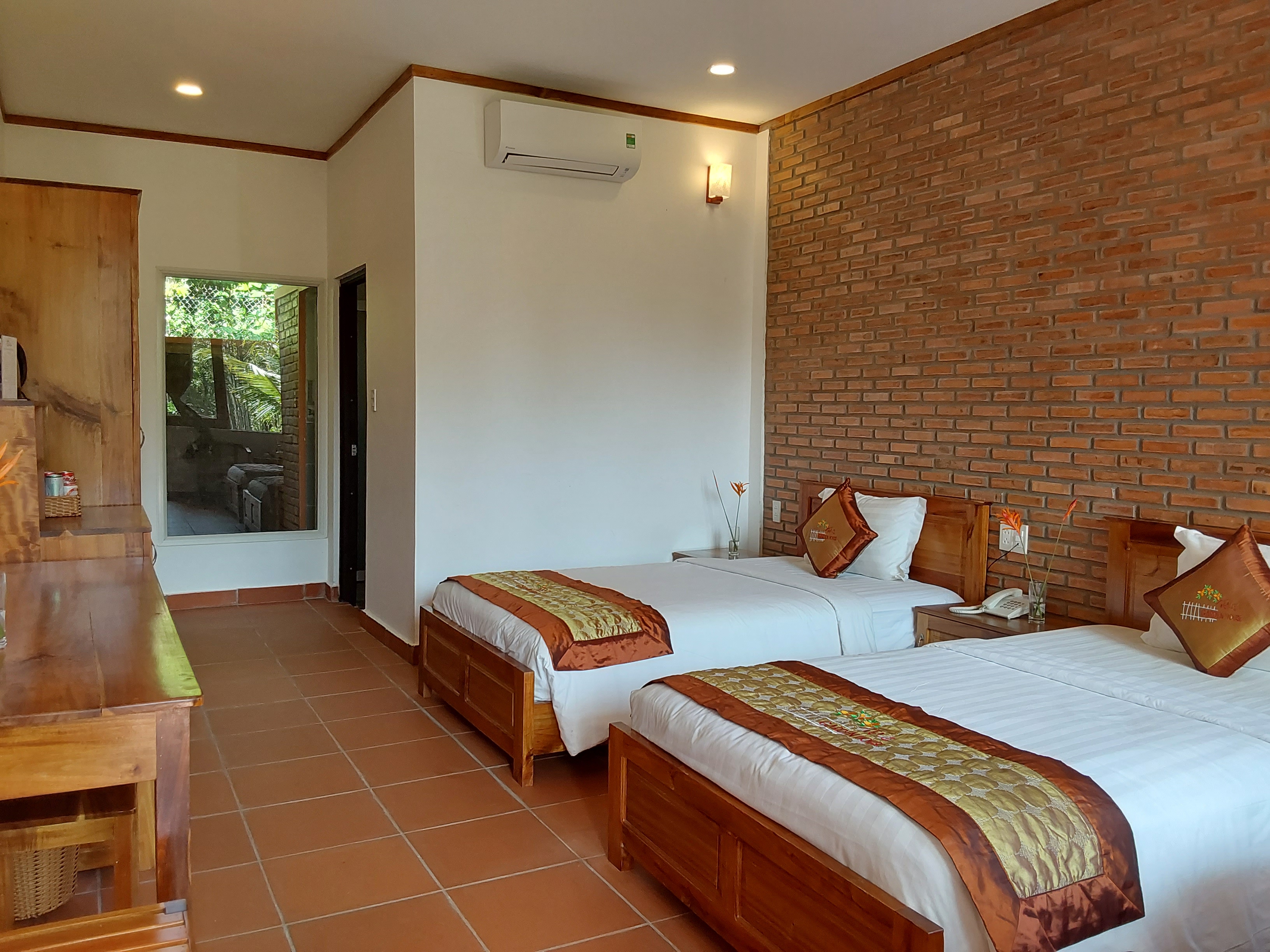 Twin Deluxe Garden View