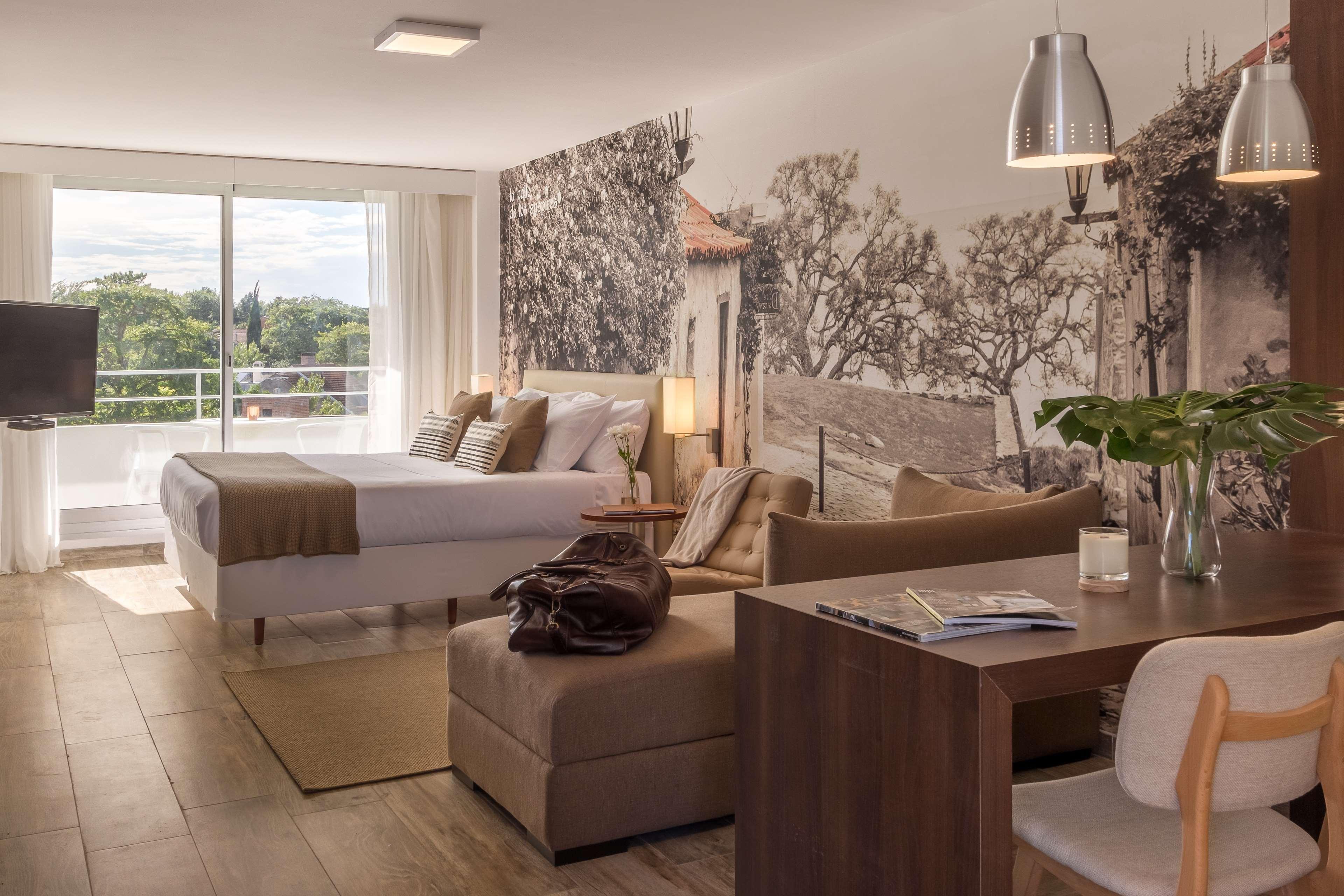 Double Classic City View