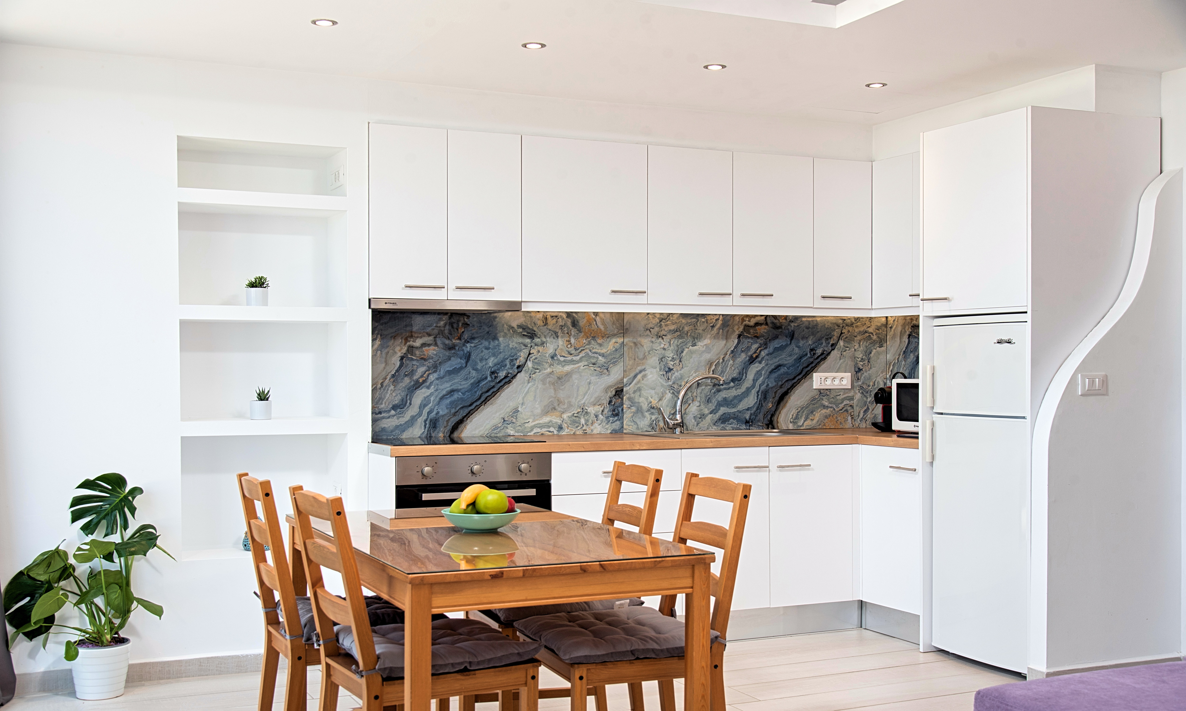 Apartment One Bedroom One Bathroom