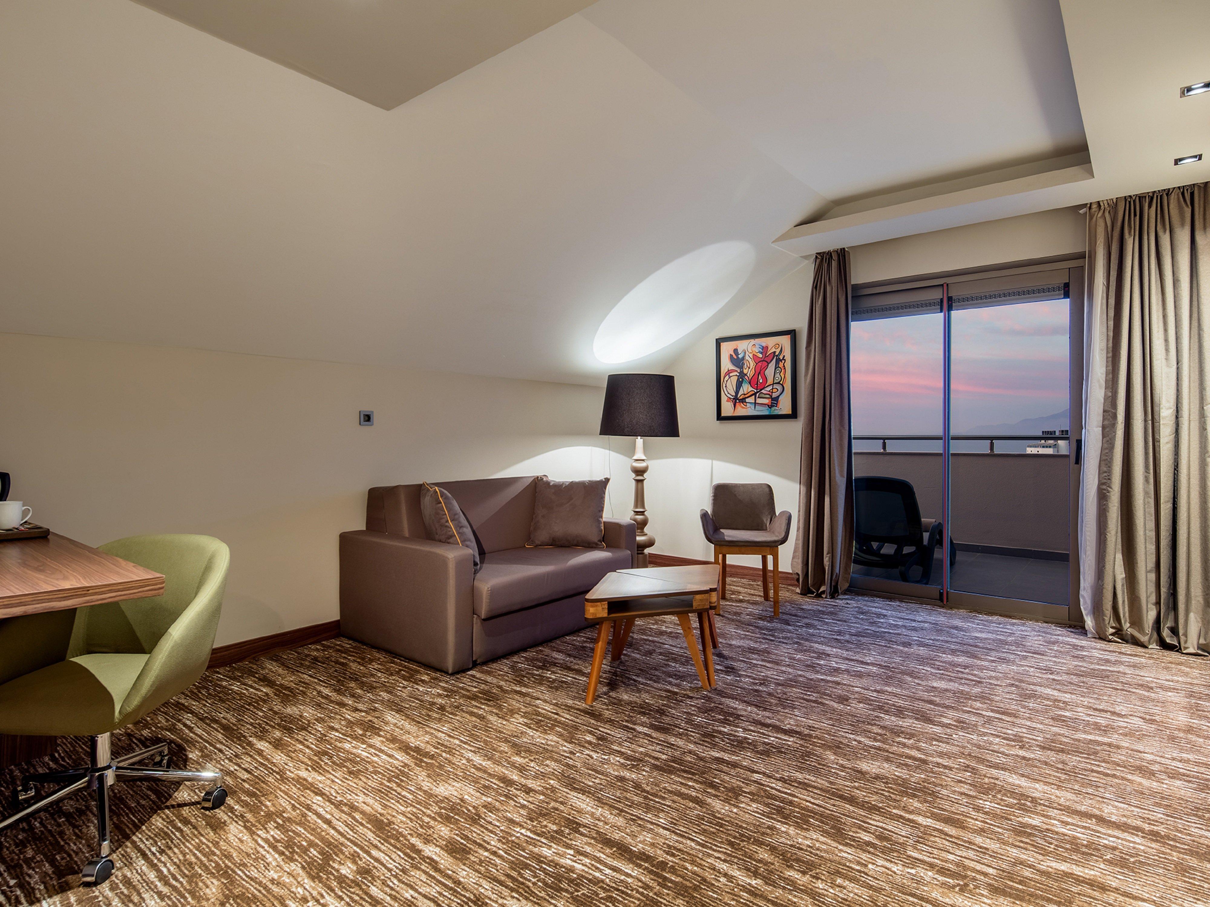 Suite Queen Size Bed