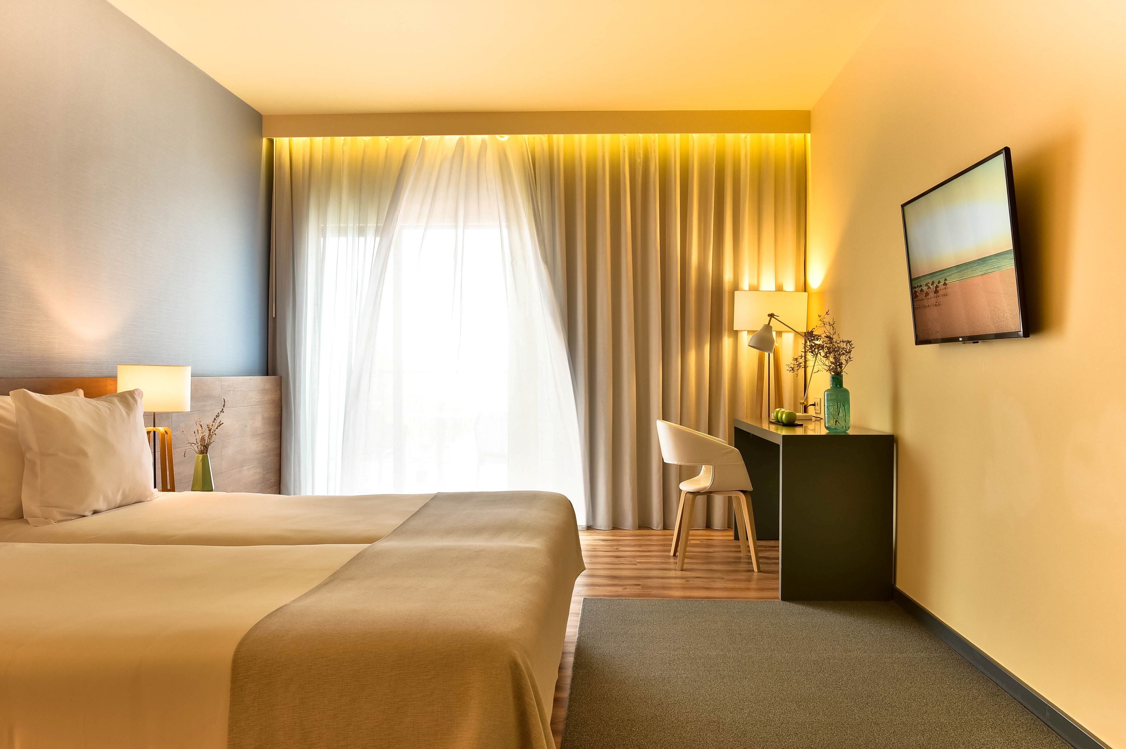 Double or Twin Standard