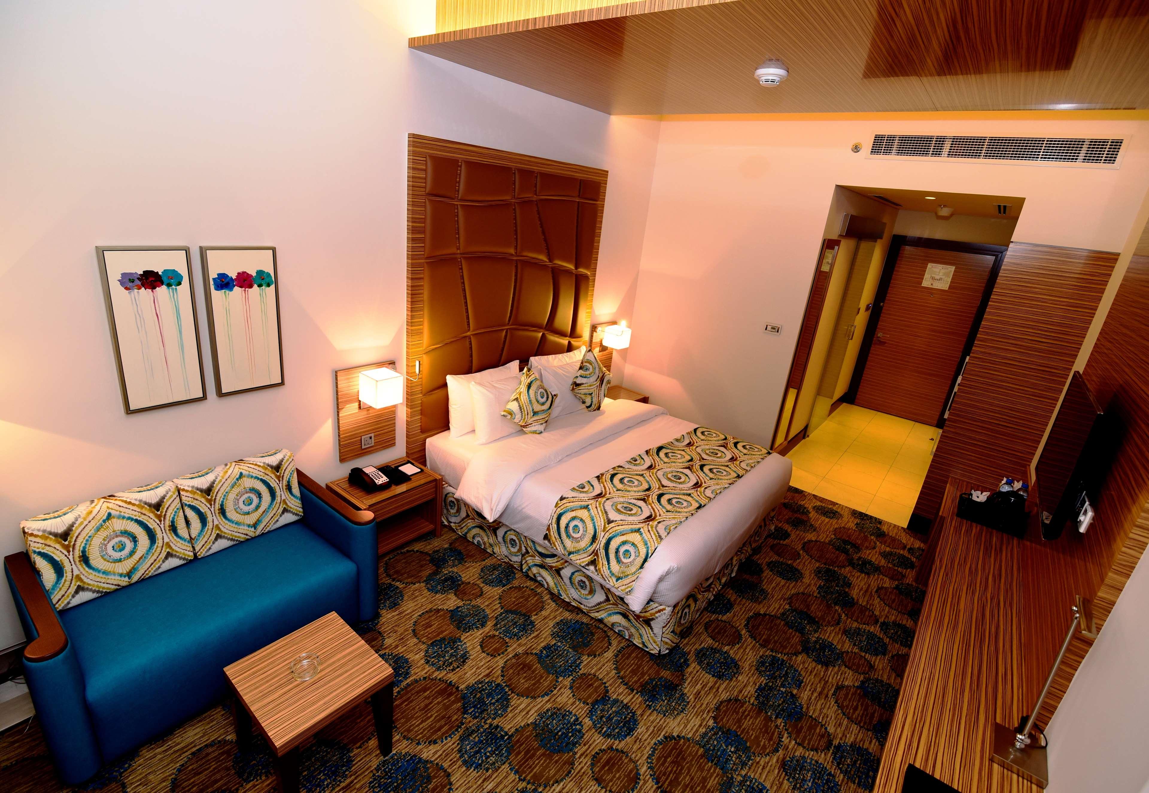 Double Deluxe King Bed