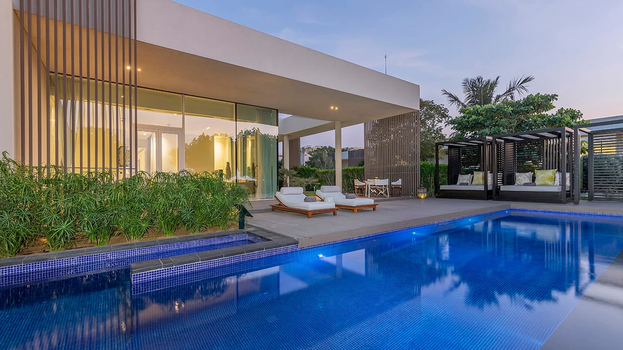 Villa Beach Front with Private Pool