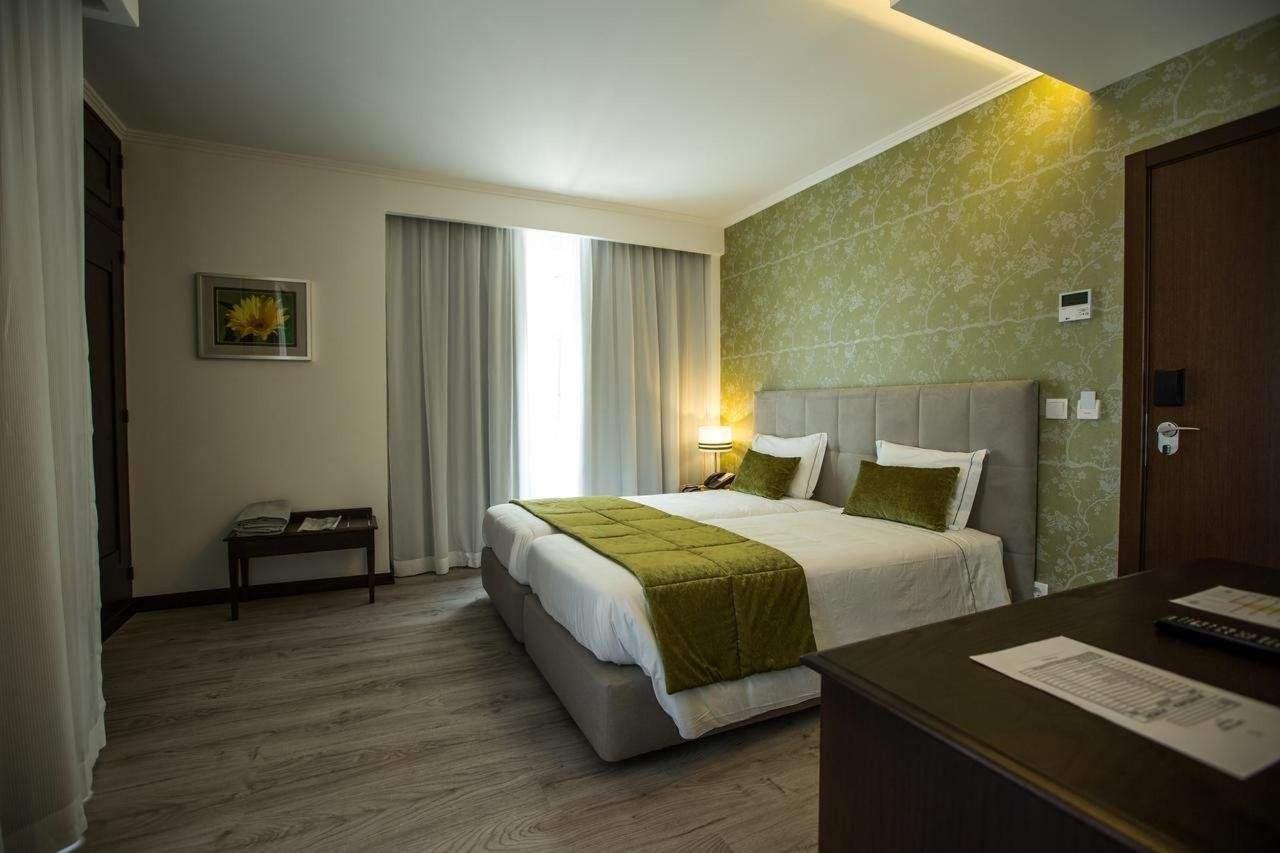 Double or Twin Superior