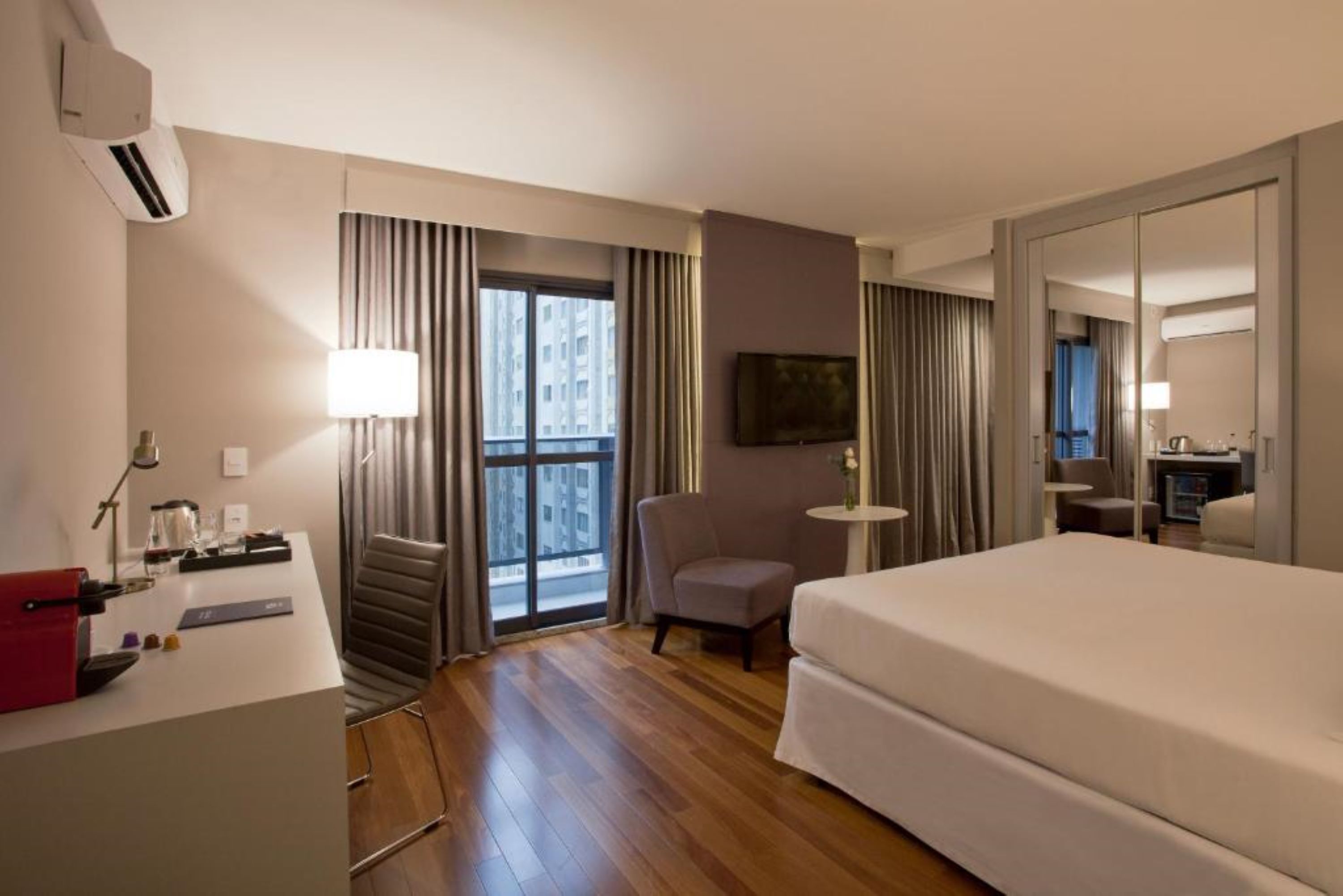 Double Queen Size Bed