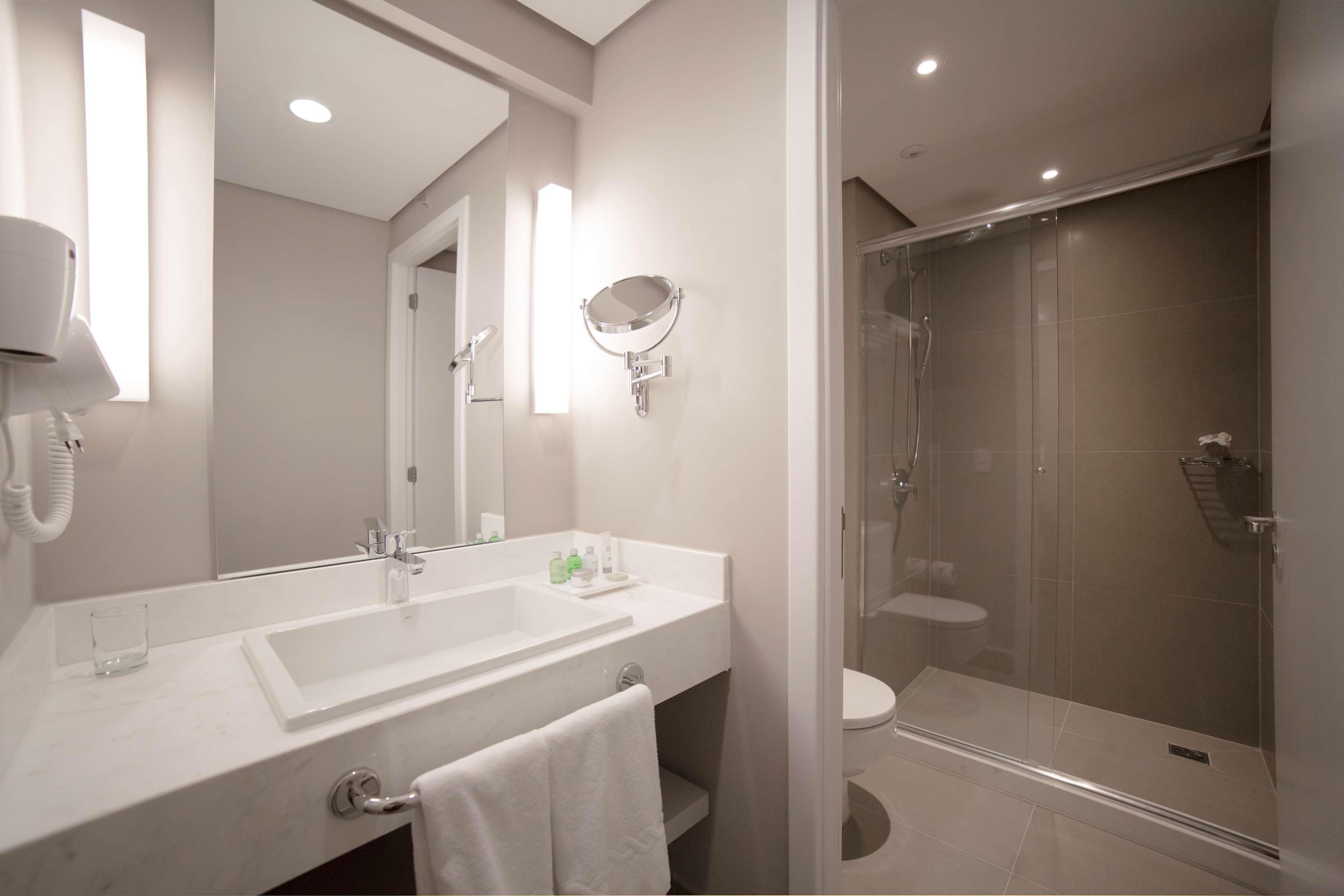 Family Room Capacity 1