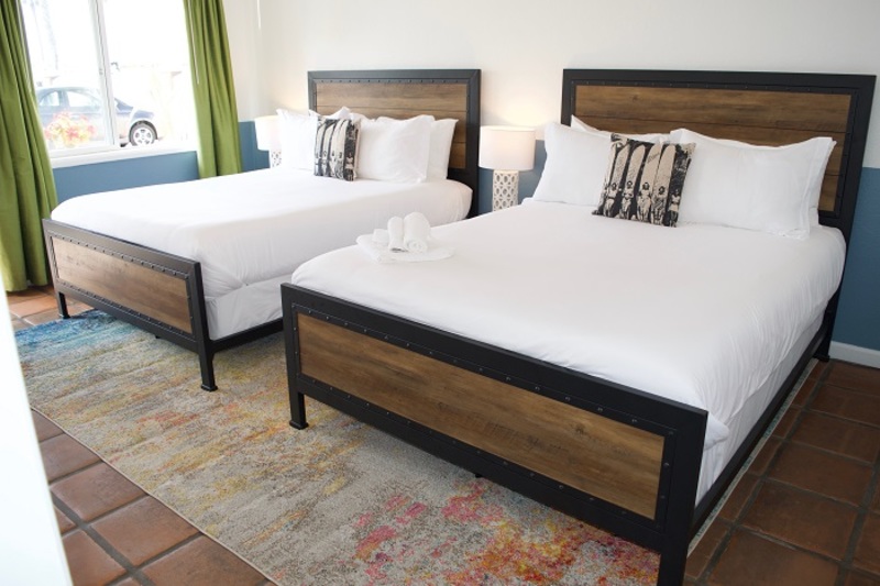 Double Queen Size Bed