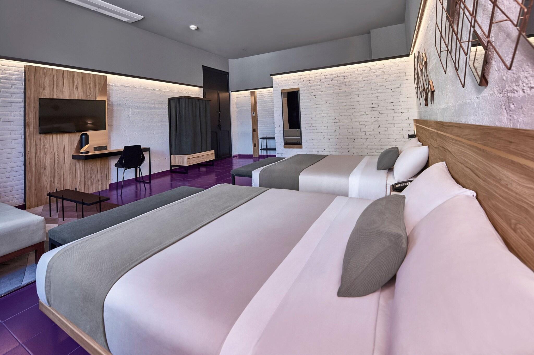 Suite Two Queen Beds