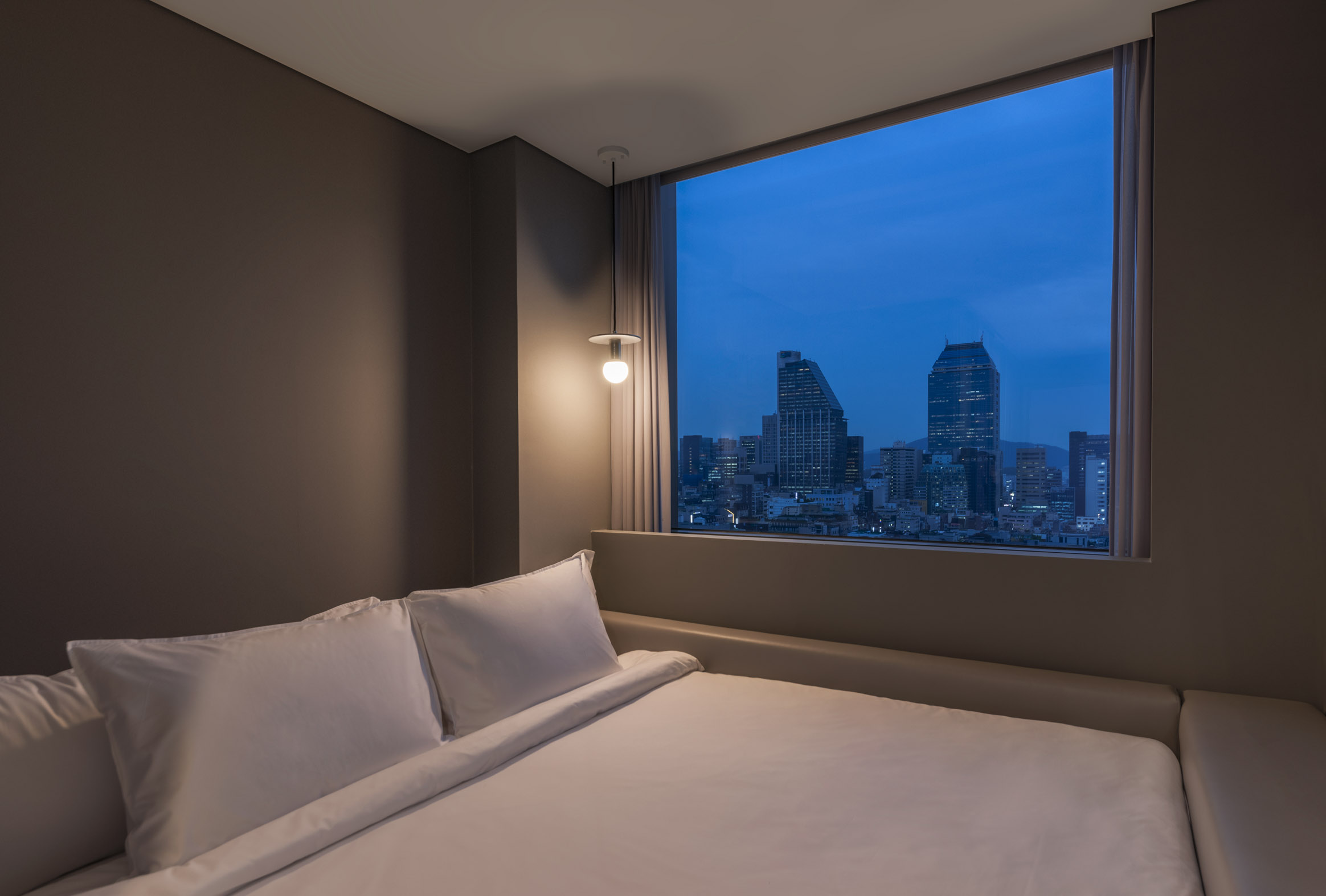 Double King Size Bed