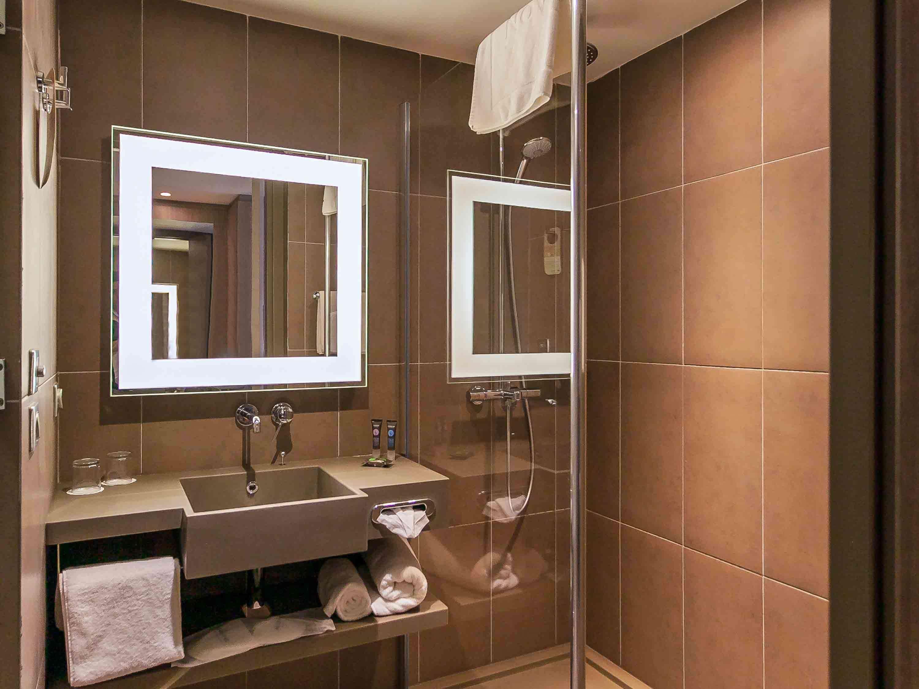 Double Superior Queen Bed