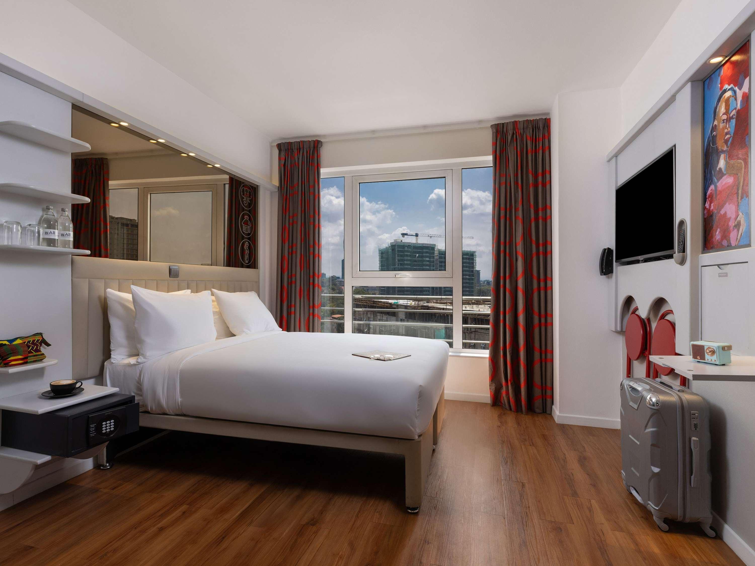 Double Queen Size Bed