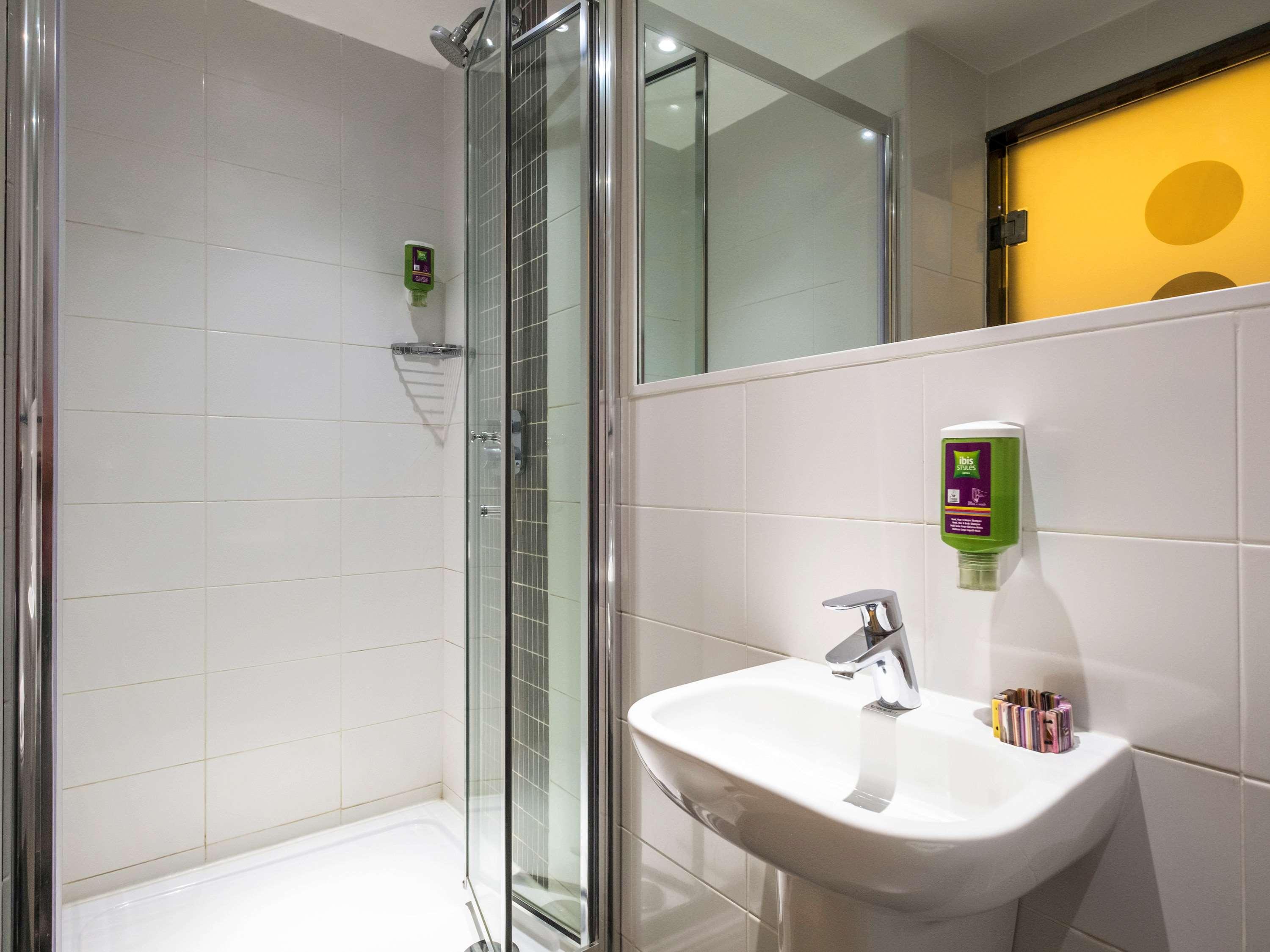 Double Queen Size Bed