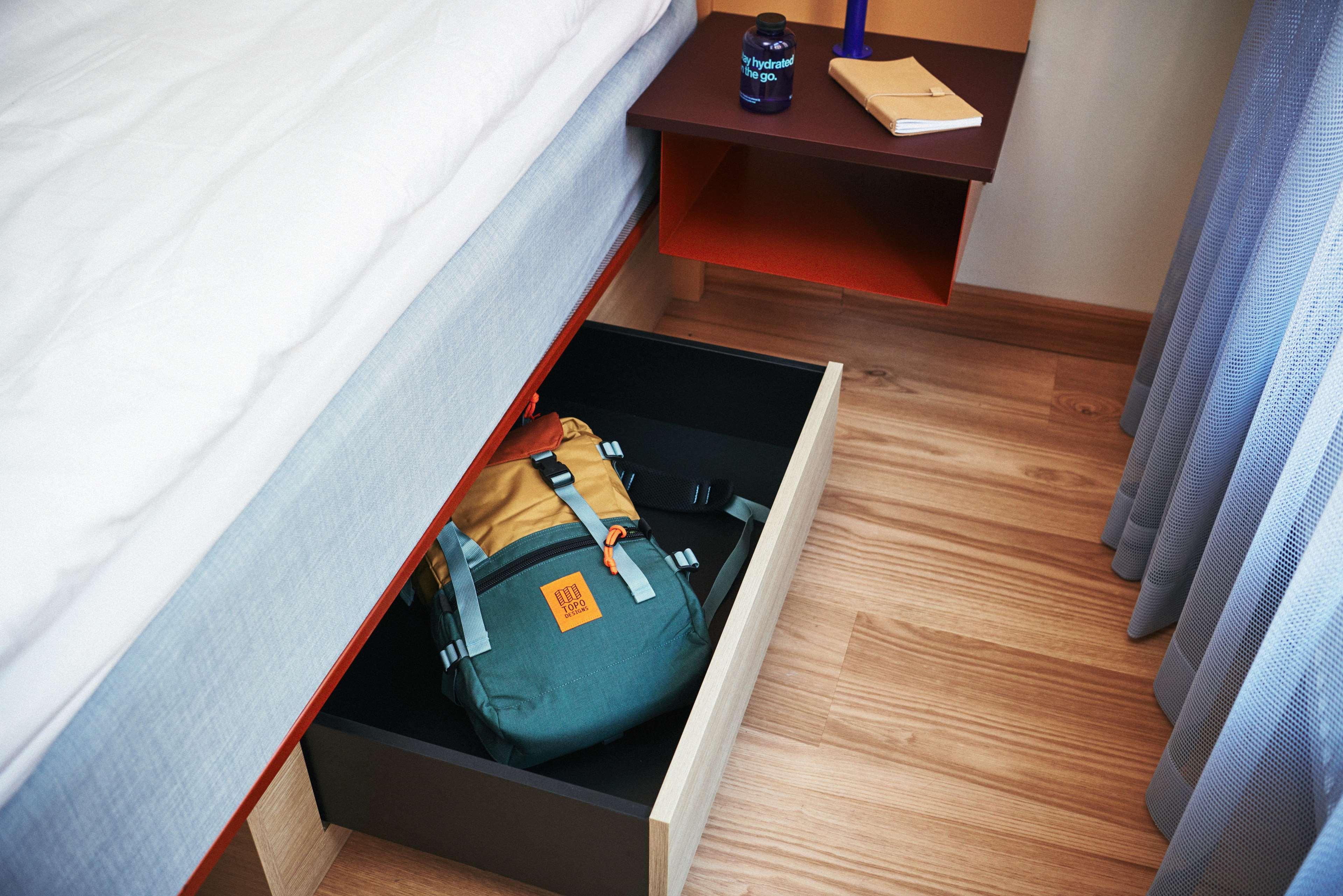 Double Queen Size Bed