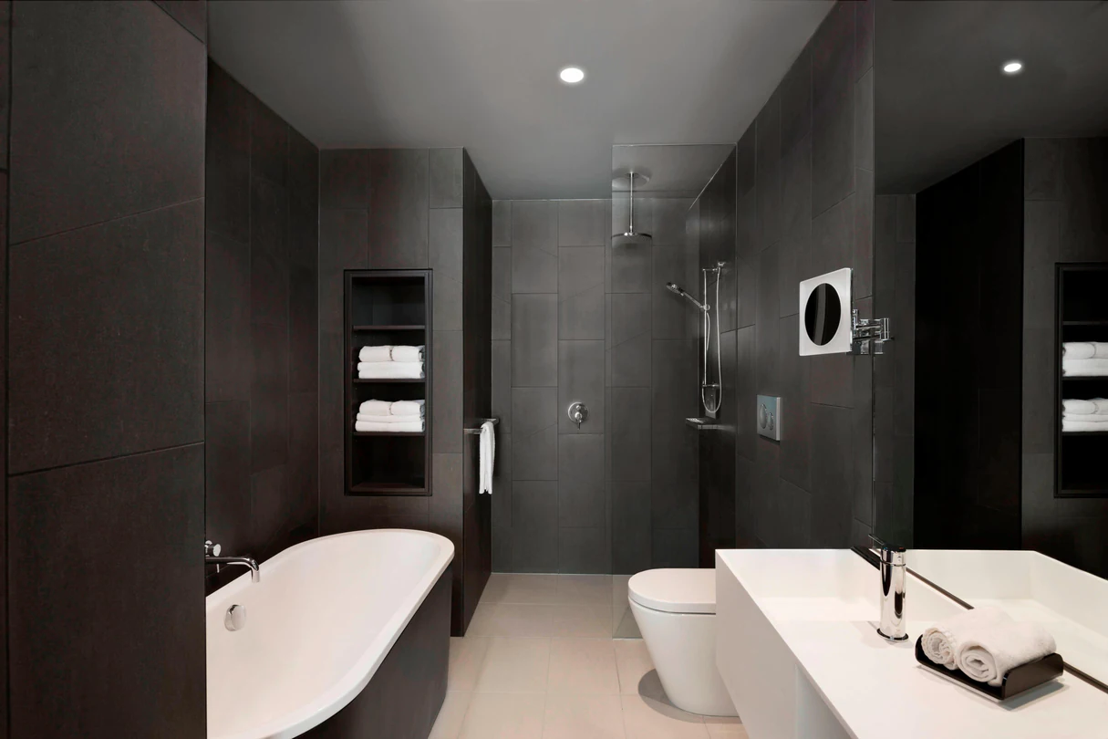 Suite City View King Bed