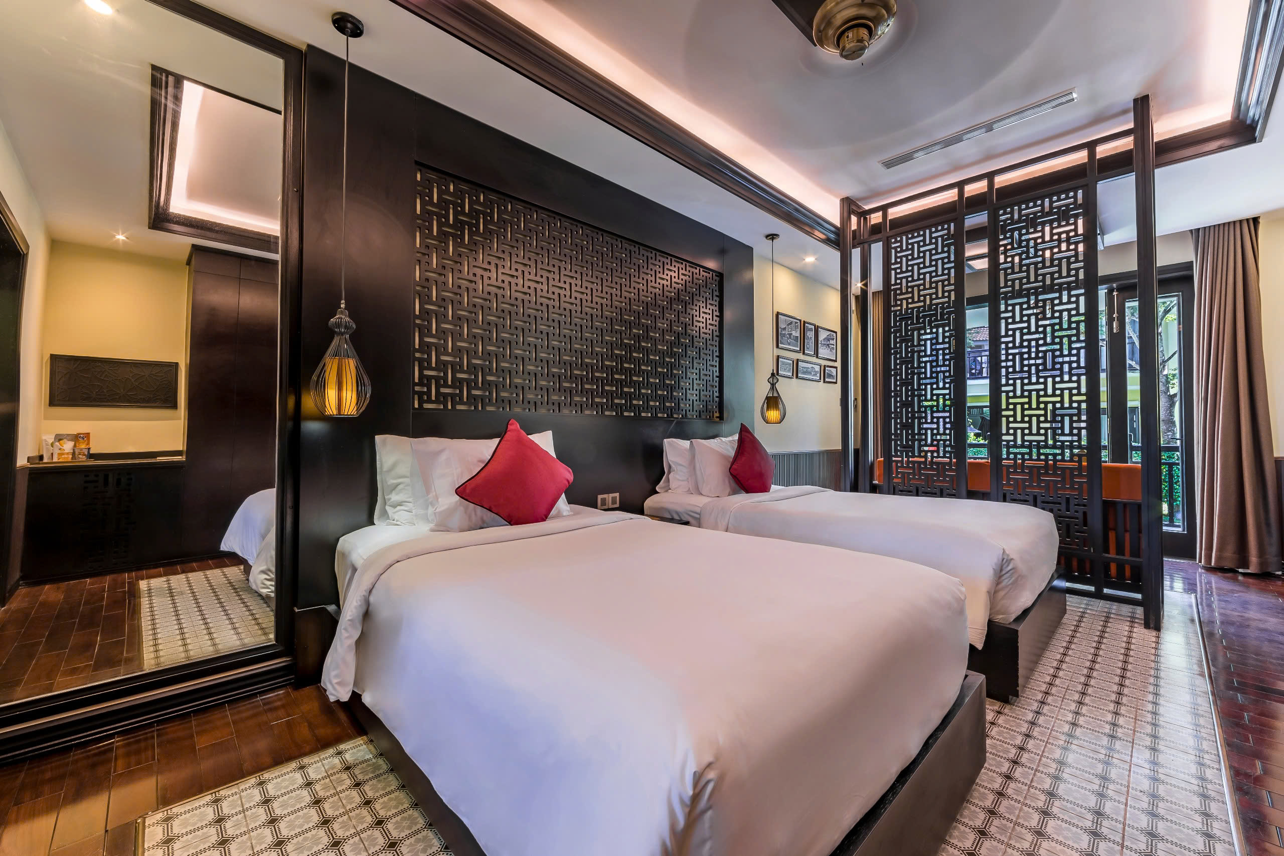 Bungalow Garden View