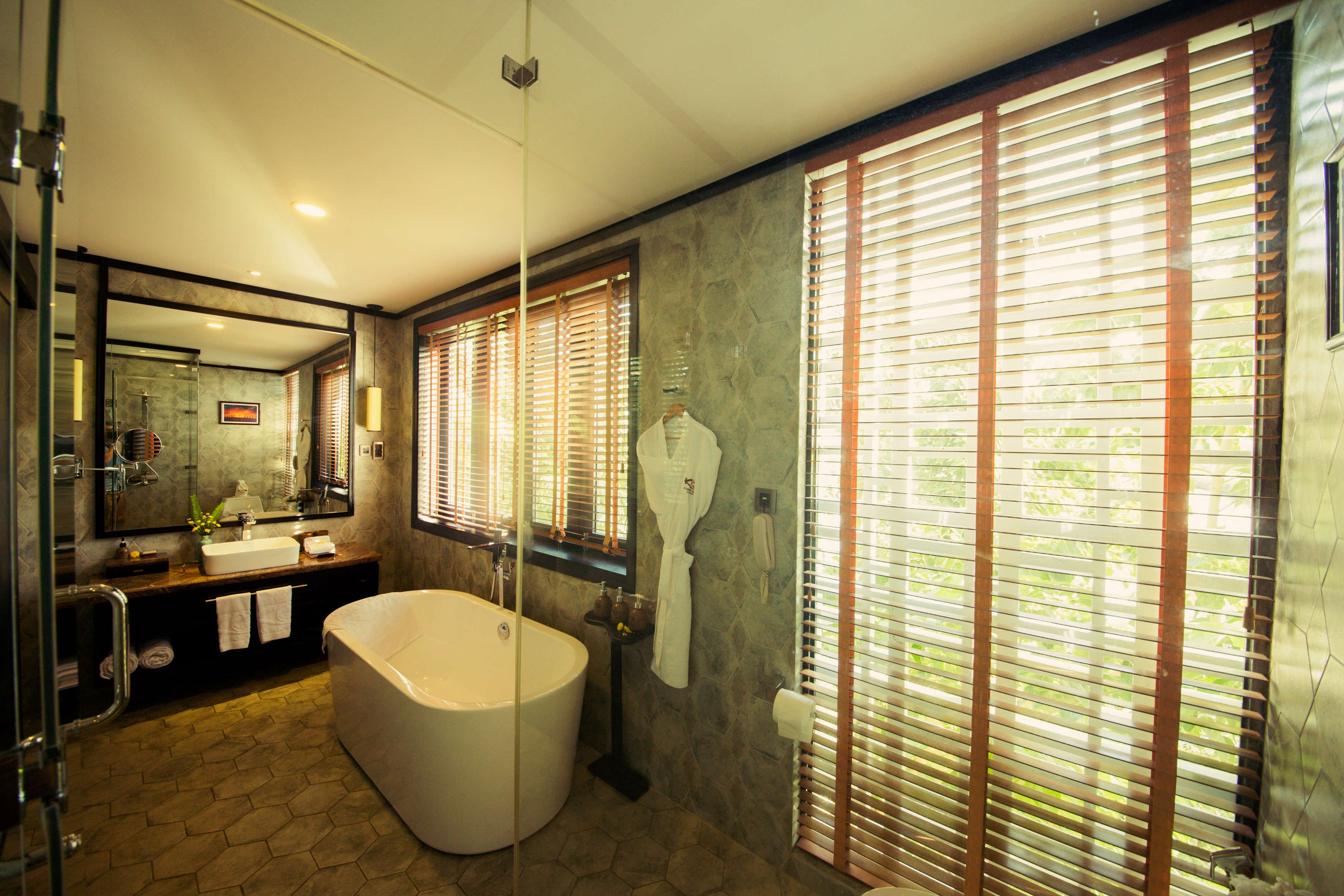 Bungalow Garden View