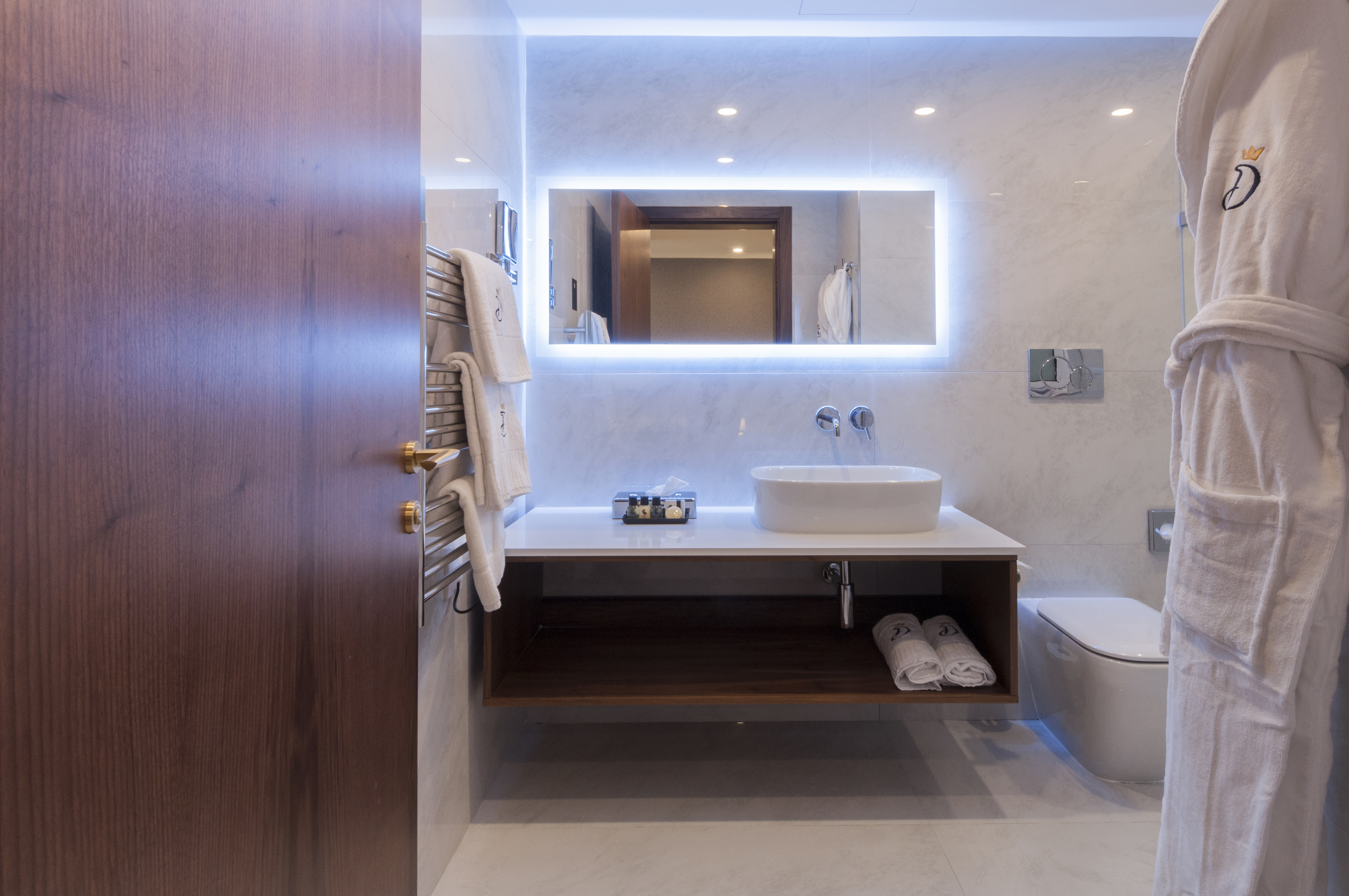 Double or Twin Standard