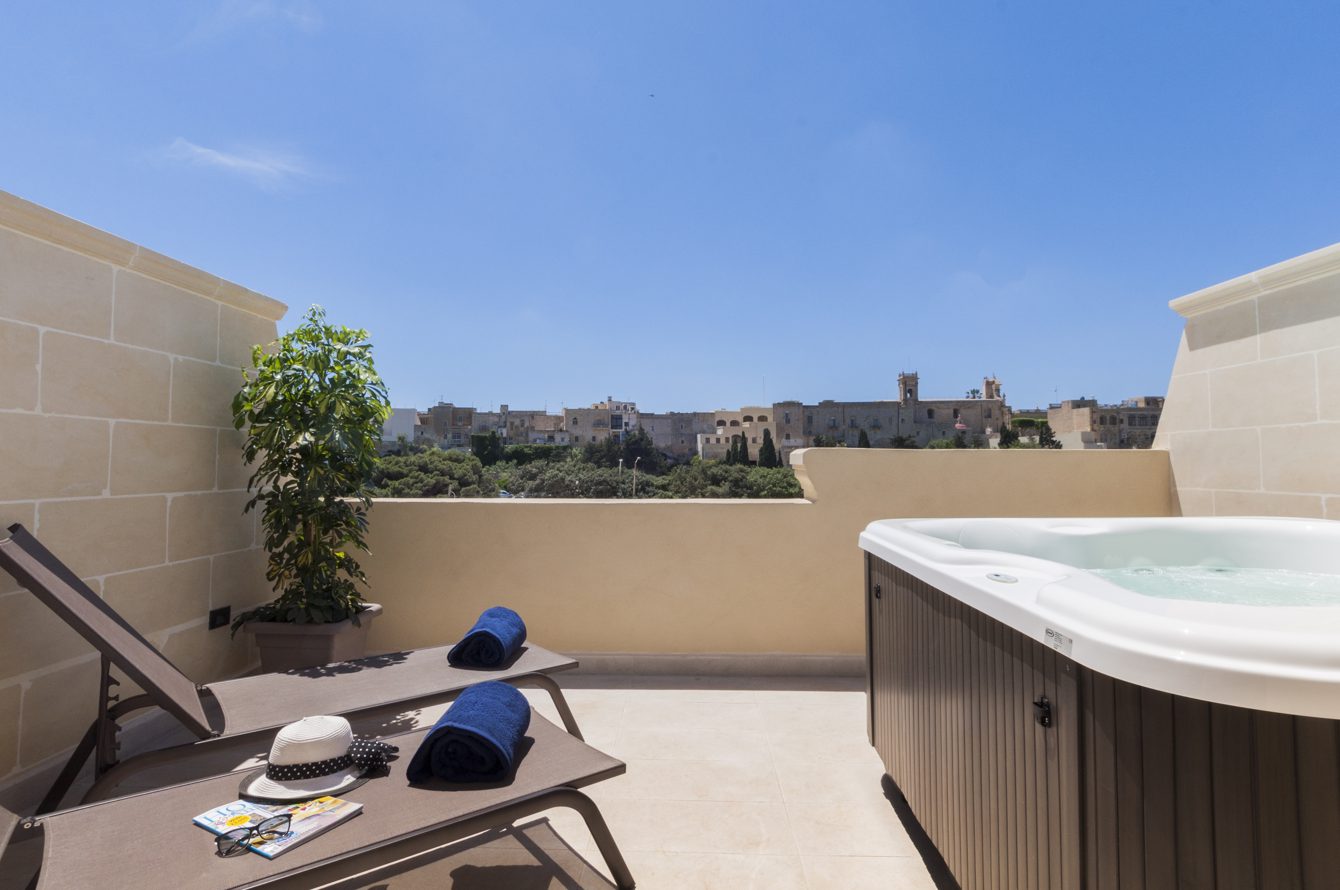 Double or Twin with Jacuzzi