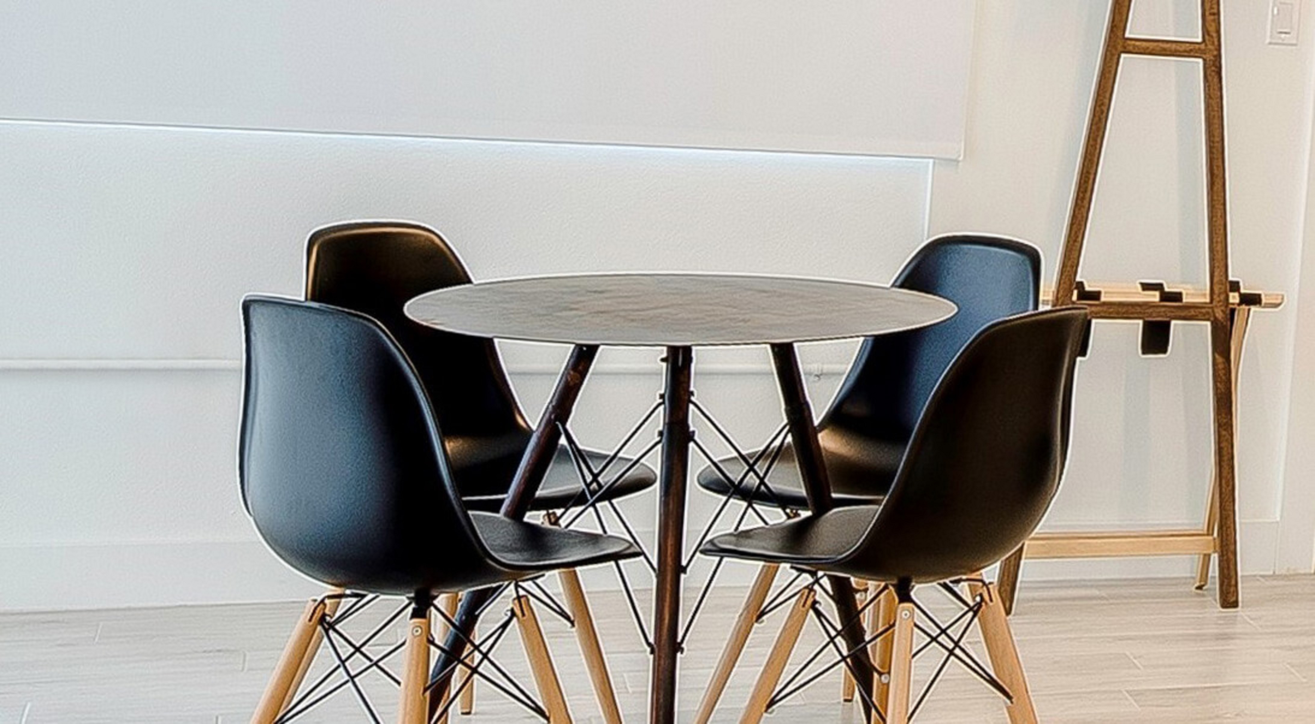 Bungalow Two Queen Beds