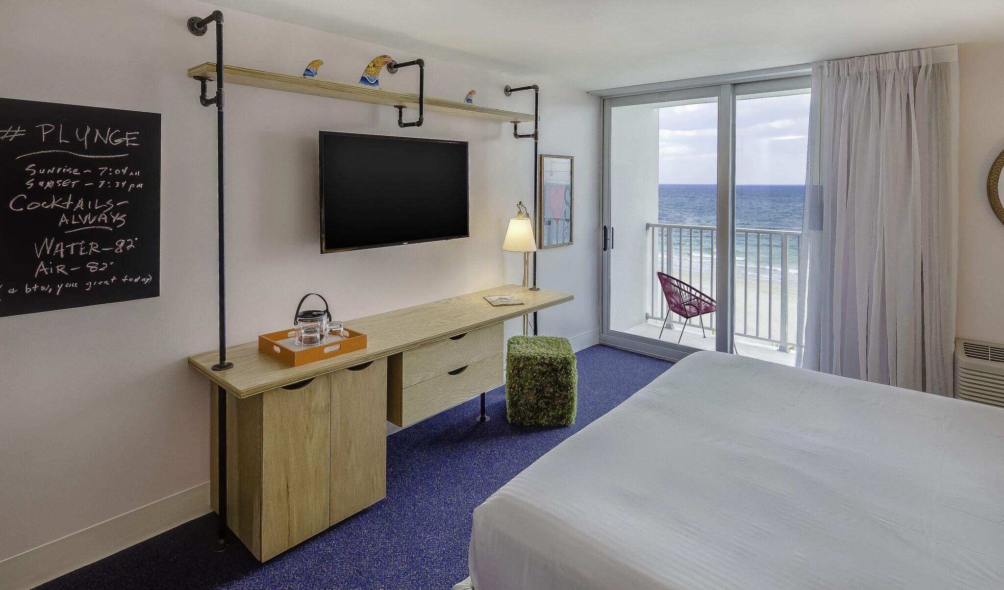 Double Ocean Front King Bed